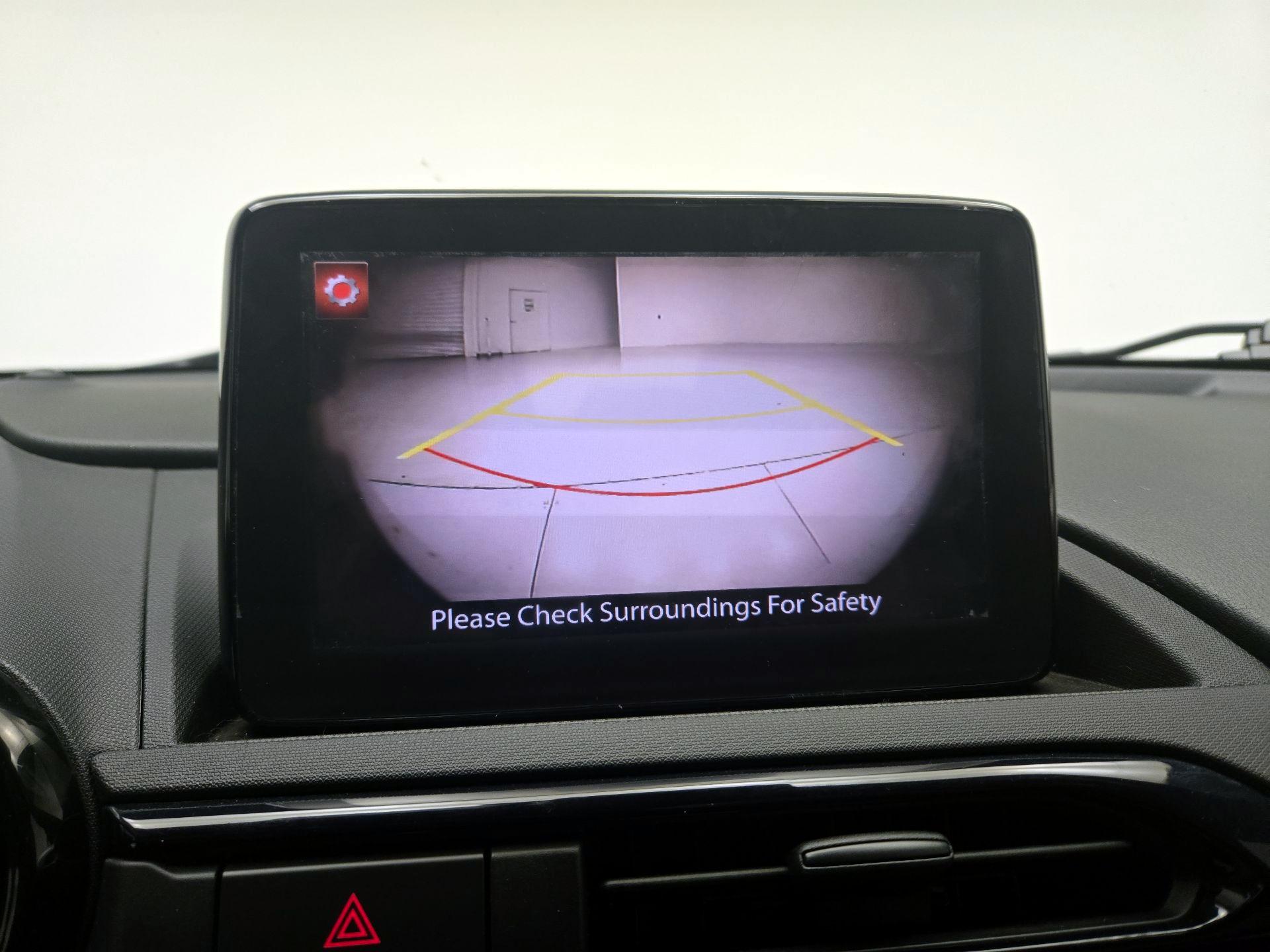 Thumbnail: 2020 Mazda MX-5 Miata - 14