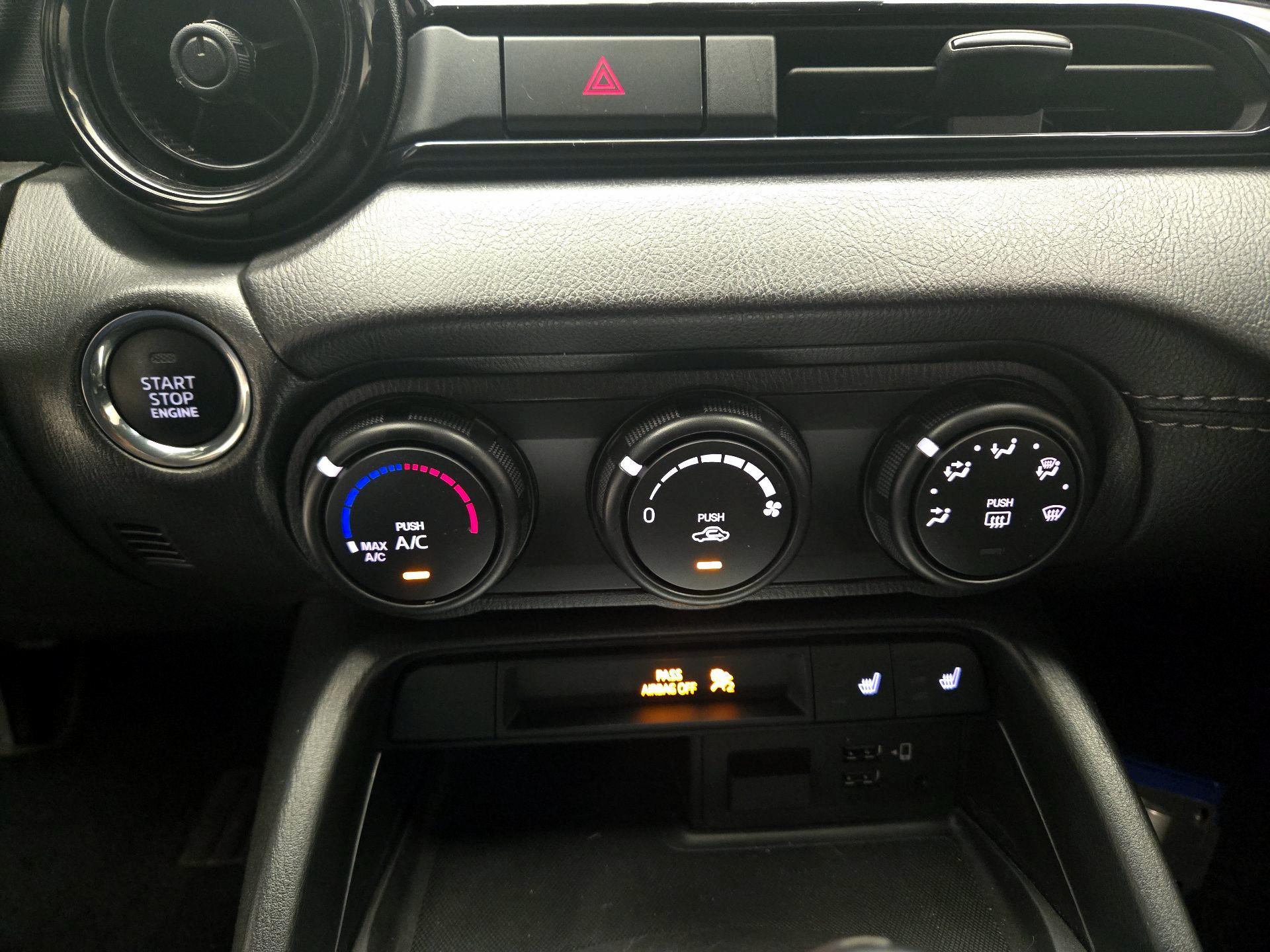 Thumbnail: 2020 Mazda MX-5 Miata - 16