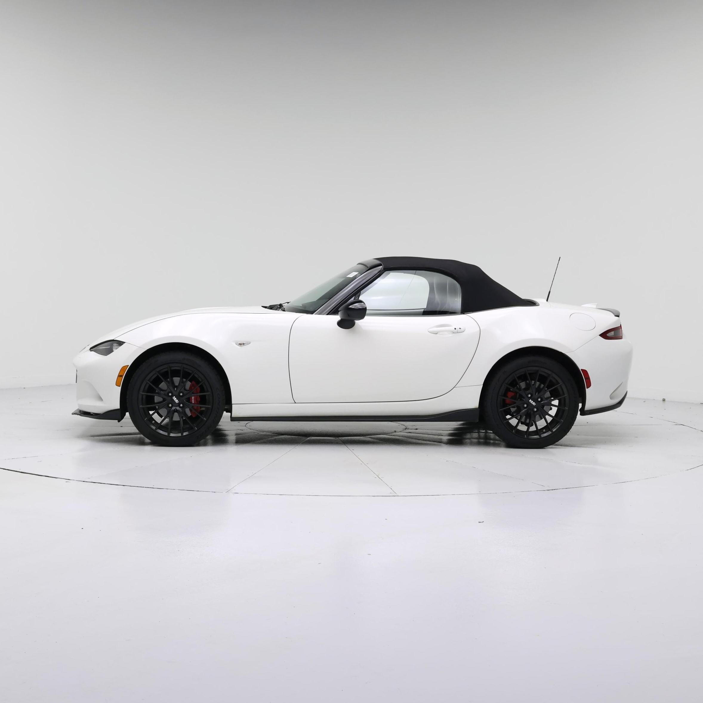 Thumbnail: 2020 Mazda MX-5 Miata - 3