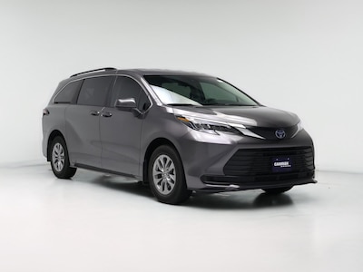 2024 Toyota Sienna Hybrid LE