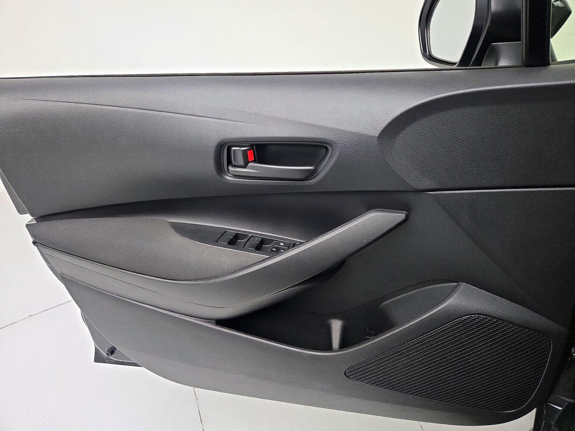 Thumbnail: 2023 Toyota Corolla - 12