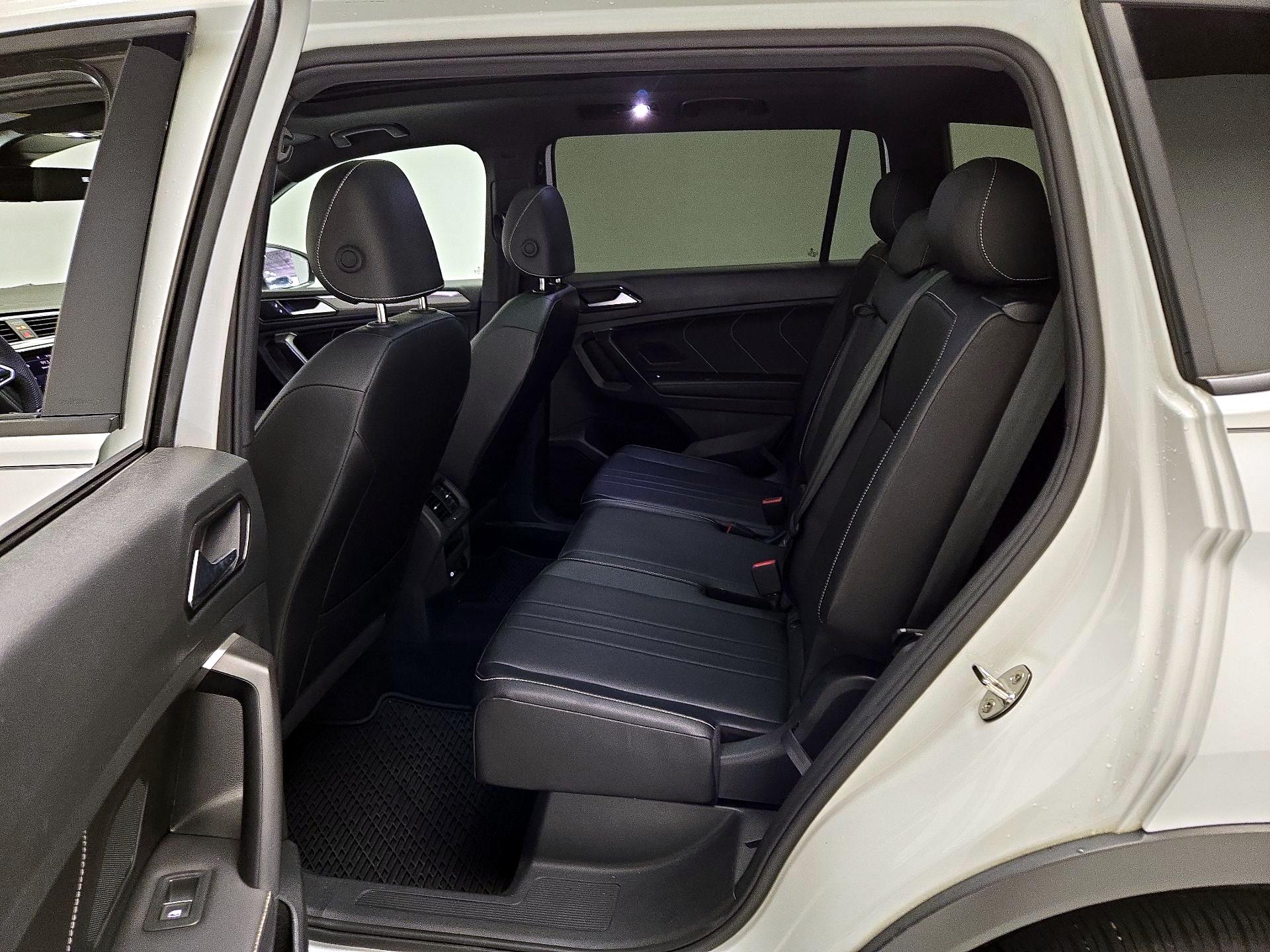 Thumbnail: 2024 Volkswagen Tiguan - 20