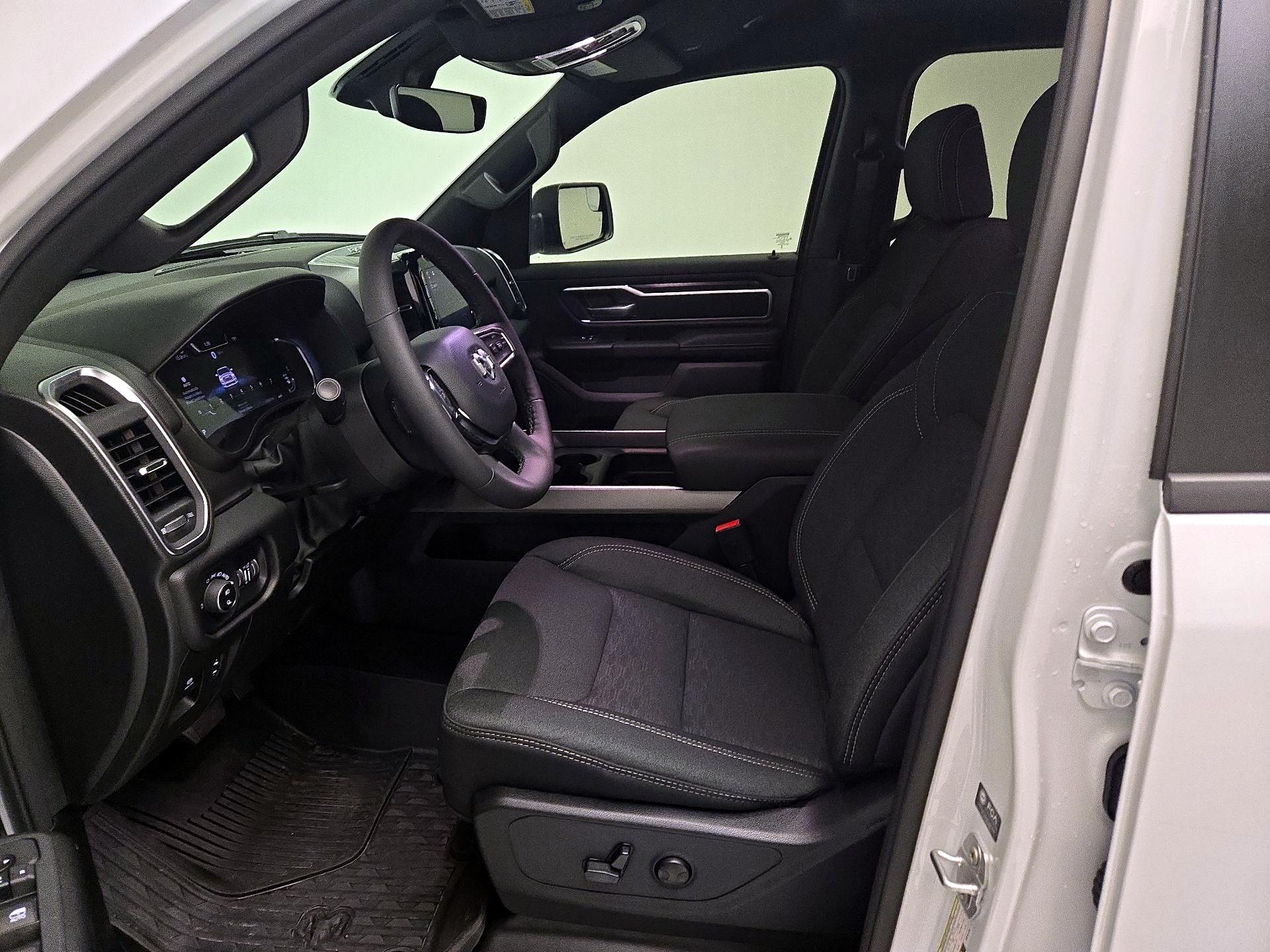 Thumbnail: 2025 RAM 1500 - 11