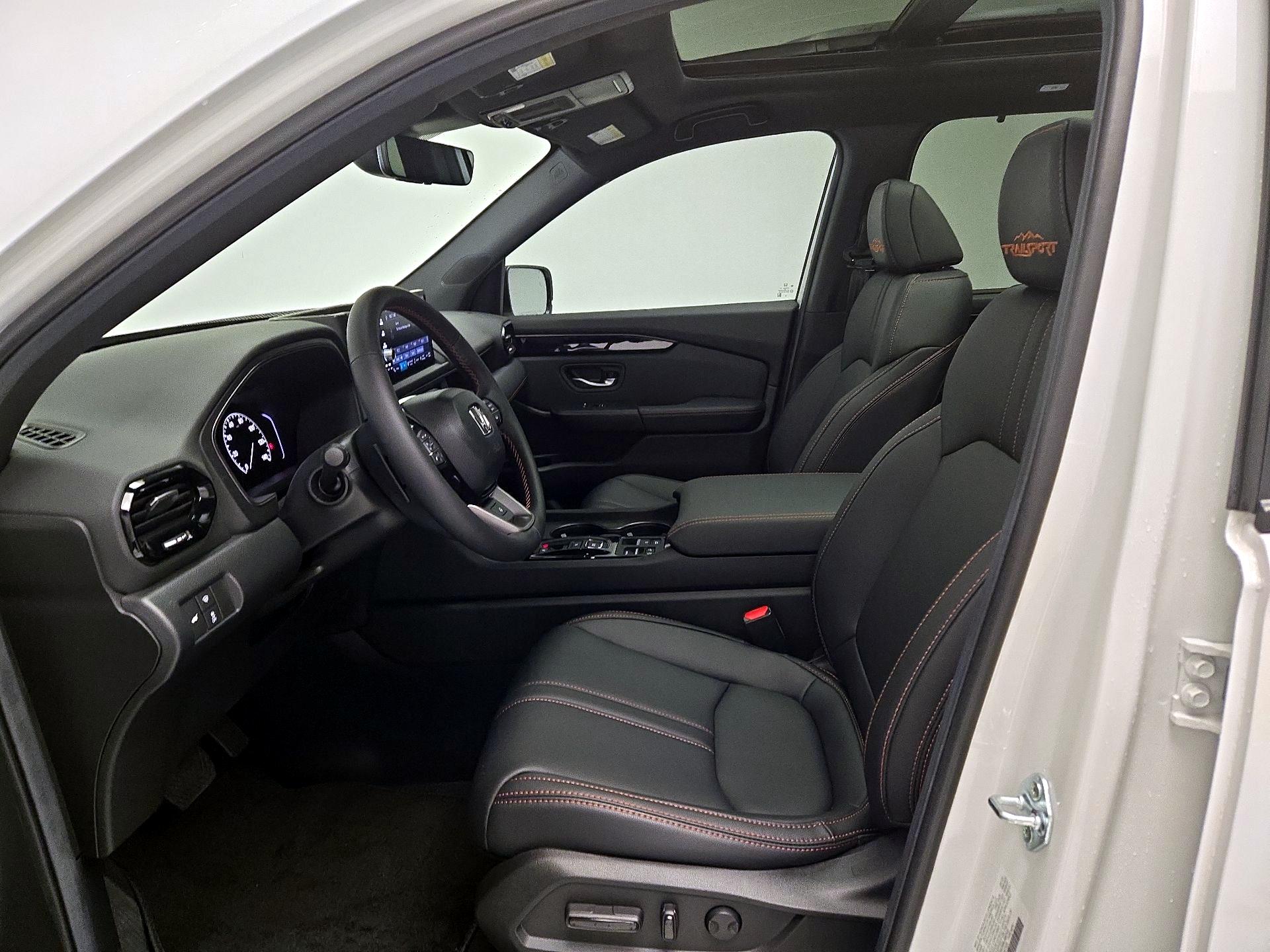 Thumbnail: 2025 Honda Pilot - 11