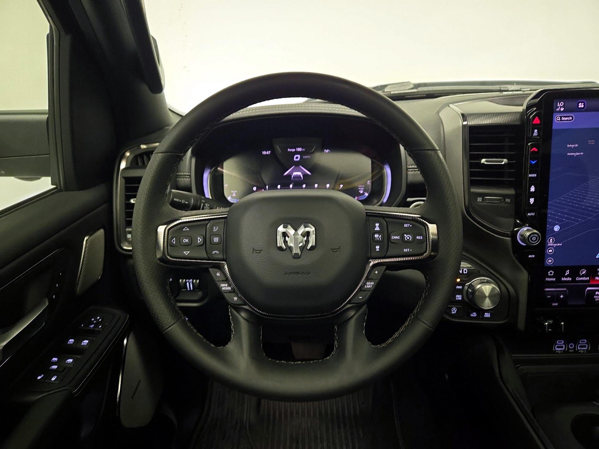 Thumbnail: 2025 RAM 1500 - 10