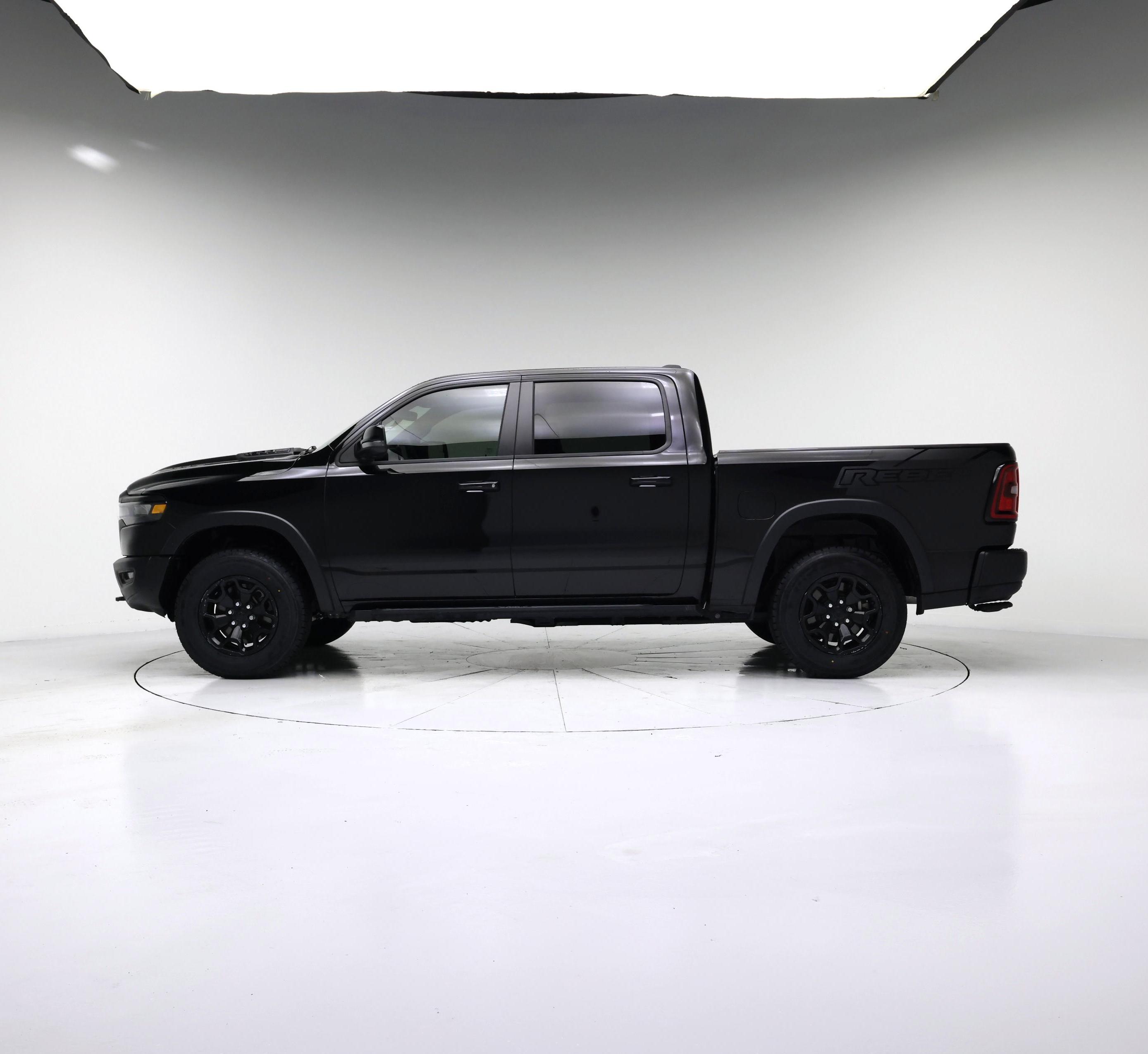 Thumbnail: 2025 RAM 1500 - 3