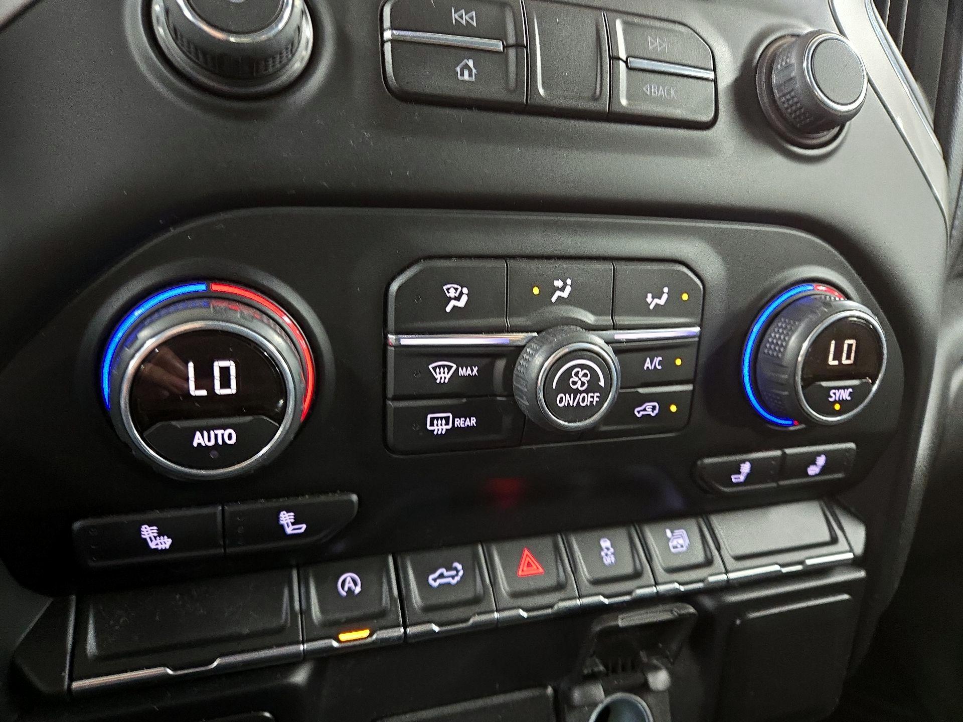 Thumbnail: 2019 Chevrolet Silverado 1500 - 16
