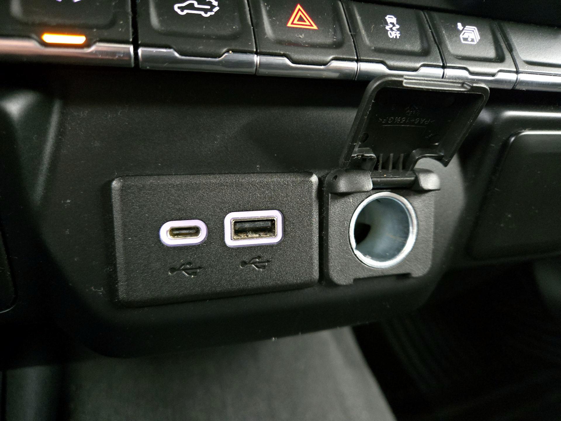 Thumbnail: 2019 Chevrolet Silverado 1500 - 18