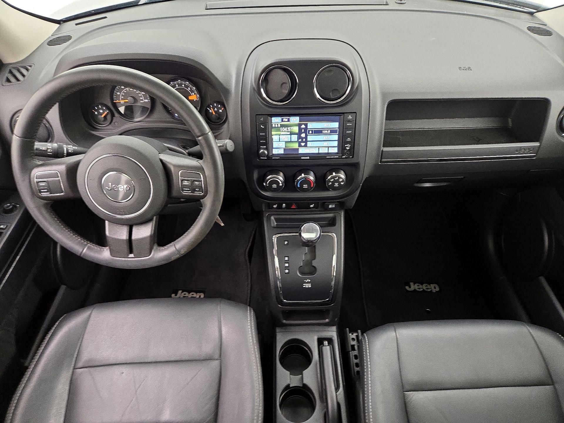 Thumbnail: 2016 Jeep Patriot - 9