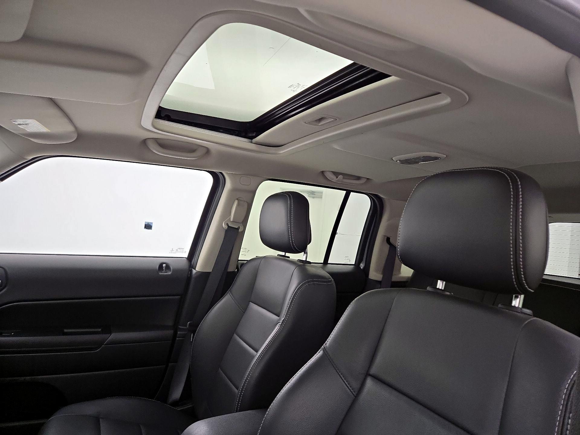 Thumbnail: 2016 Jeep Patriot - 18