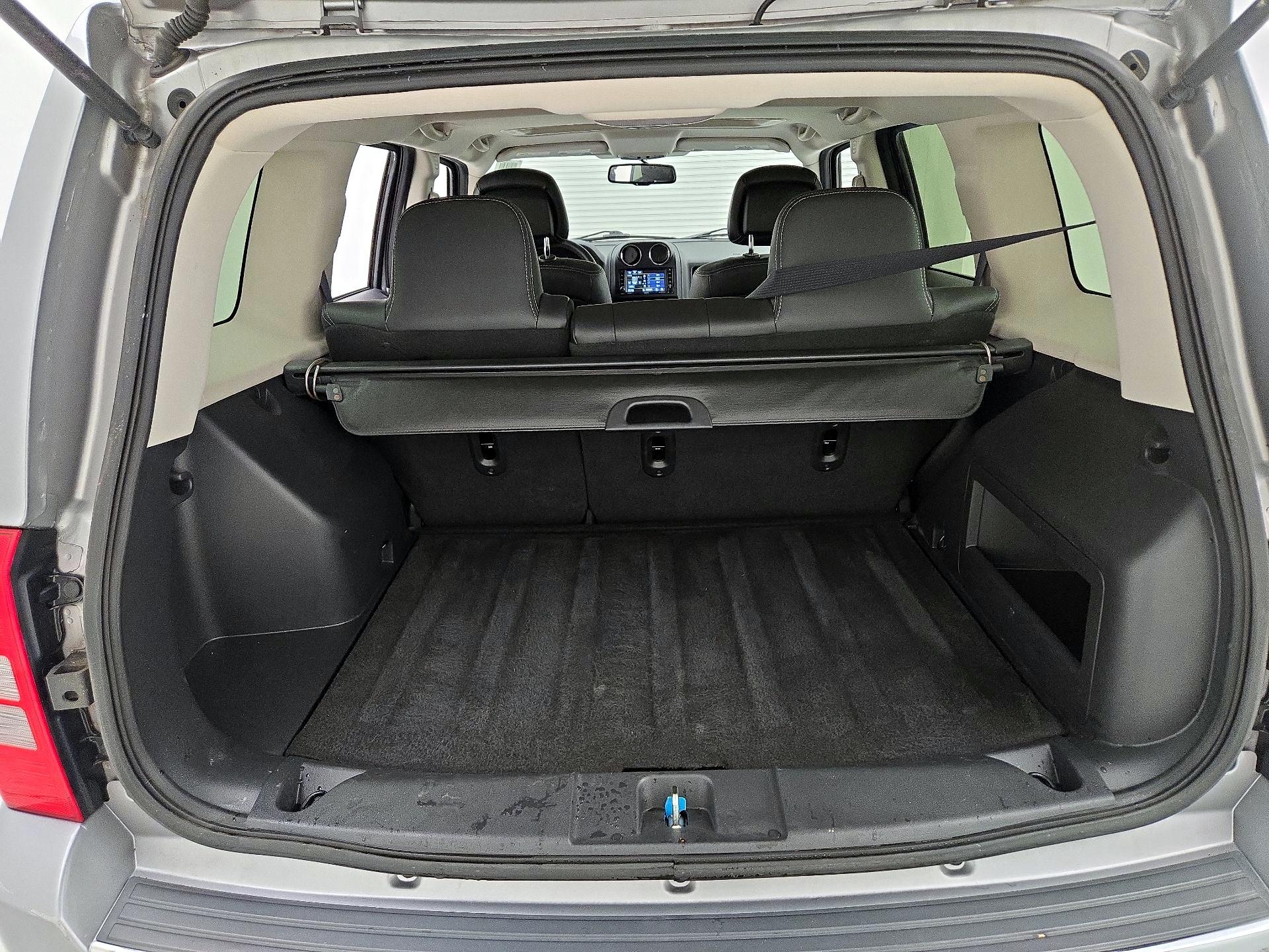 Thumbnail: 2016 Jeep Patriot - 20