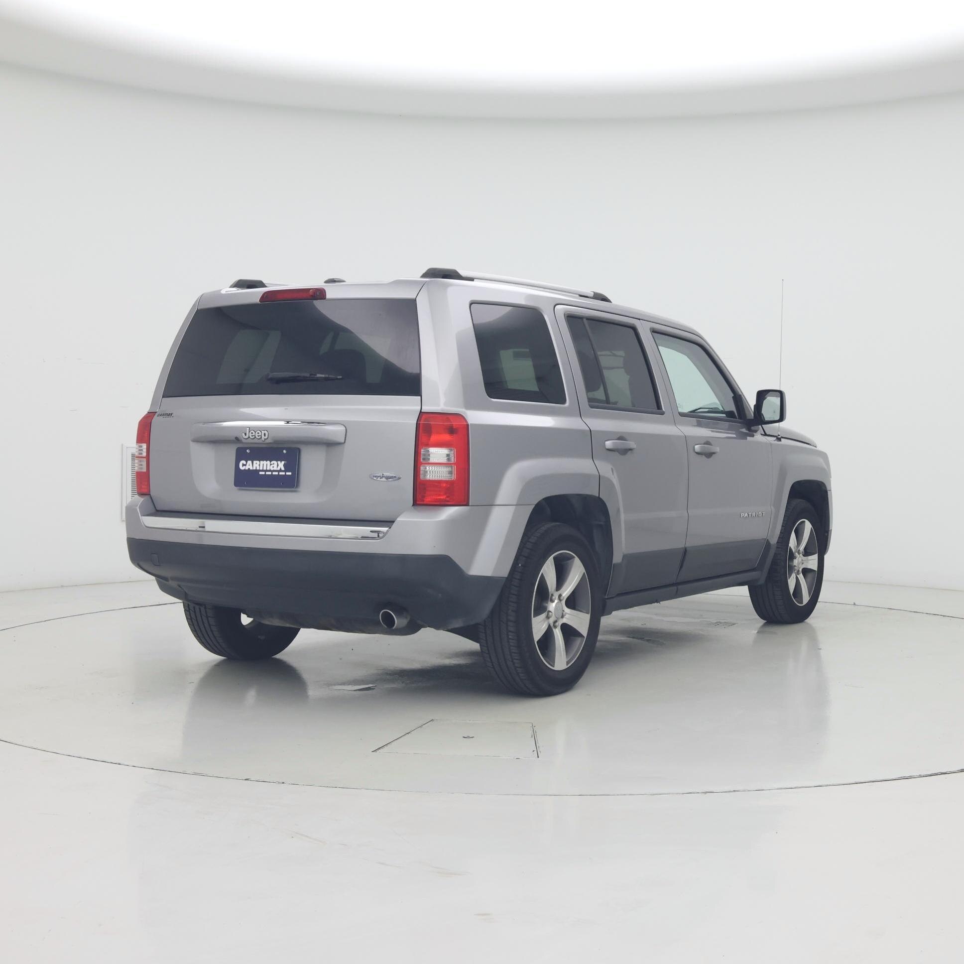 Thumbnail: 2016 Jeep Patriot - 8