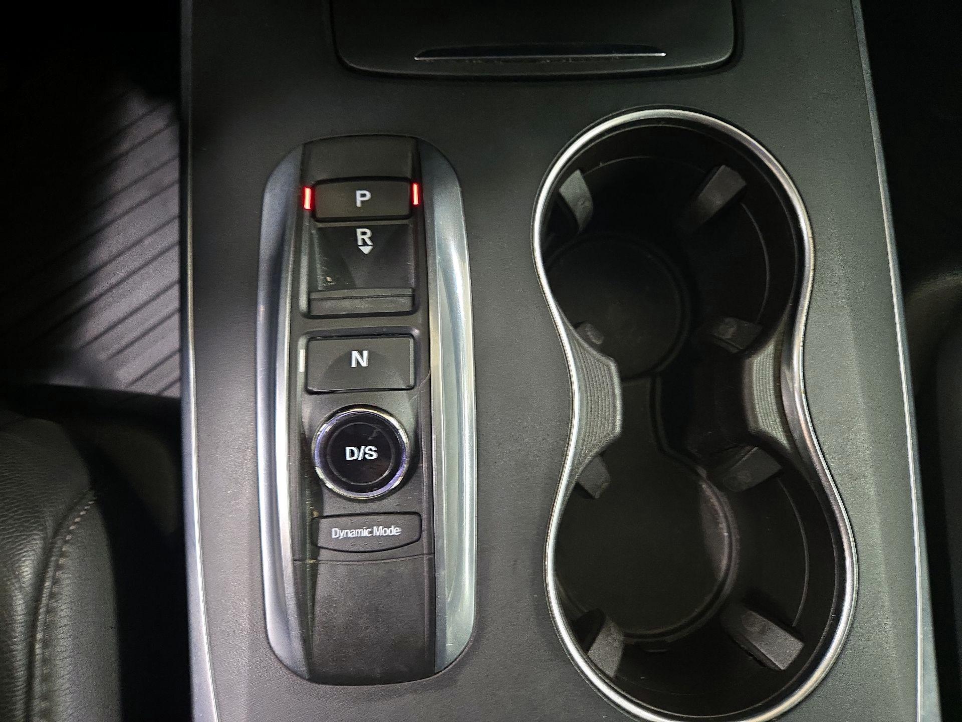 Thumbnail: 2017 Acura MDX - 17
