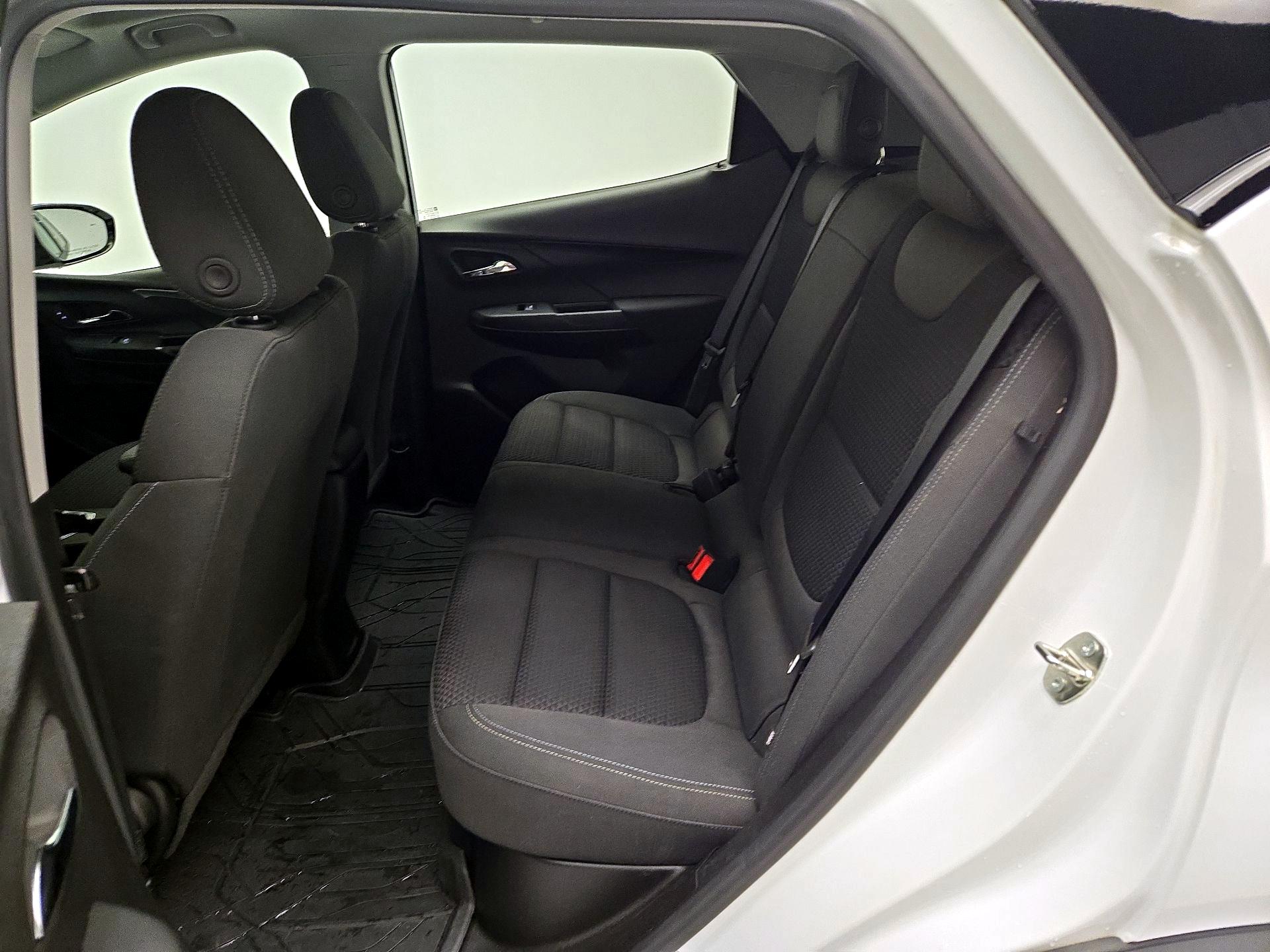 Thumbnail: 2023 Chevrolet Bolt EV - 19