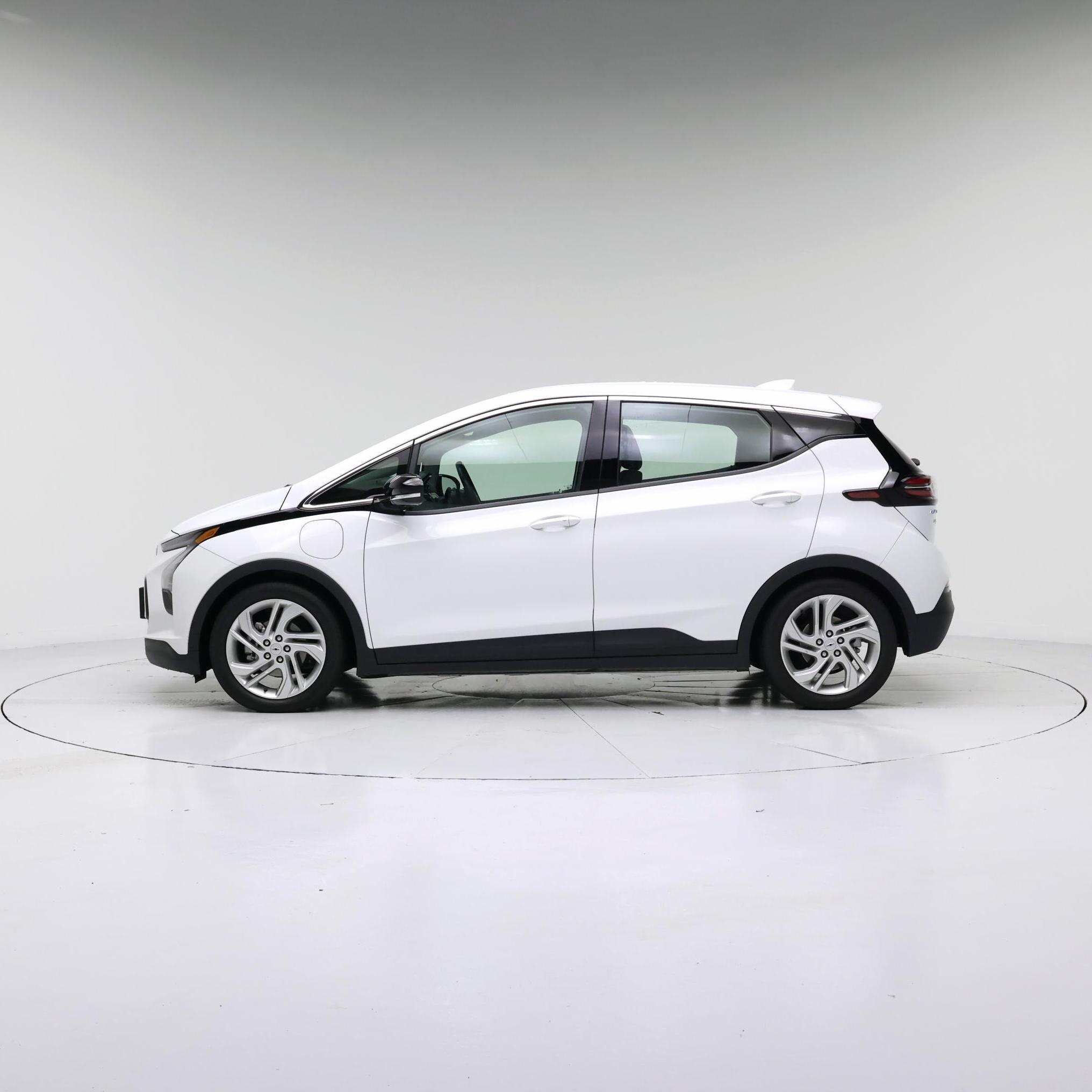 Thumbnail: 2023 Chevrolet Bolt EV - 3
