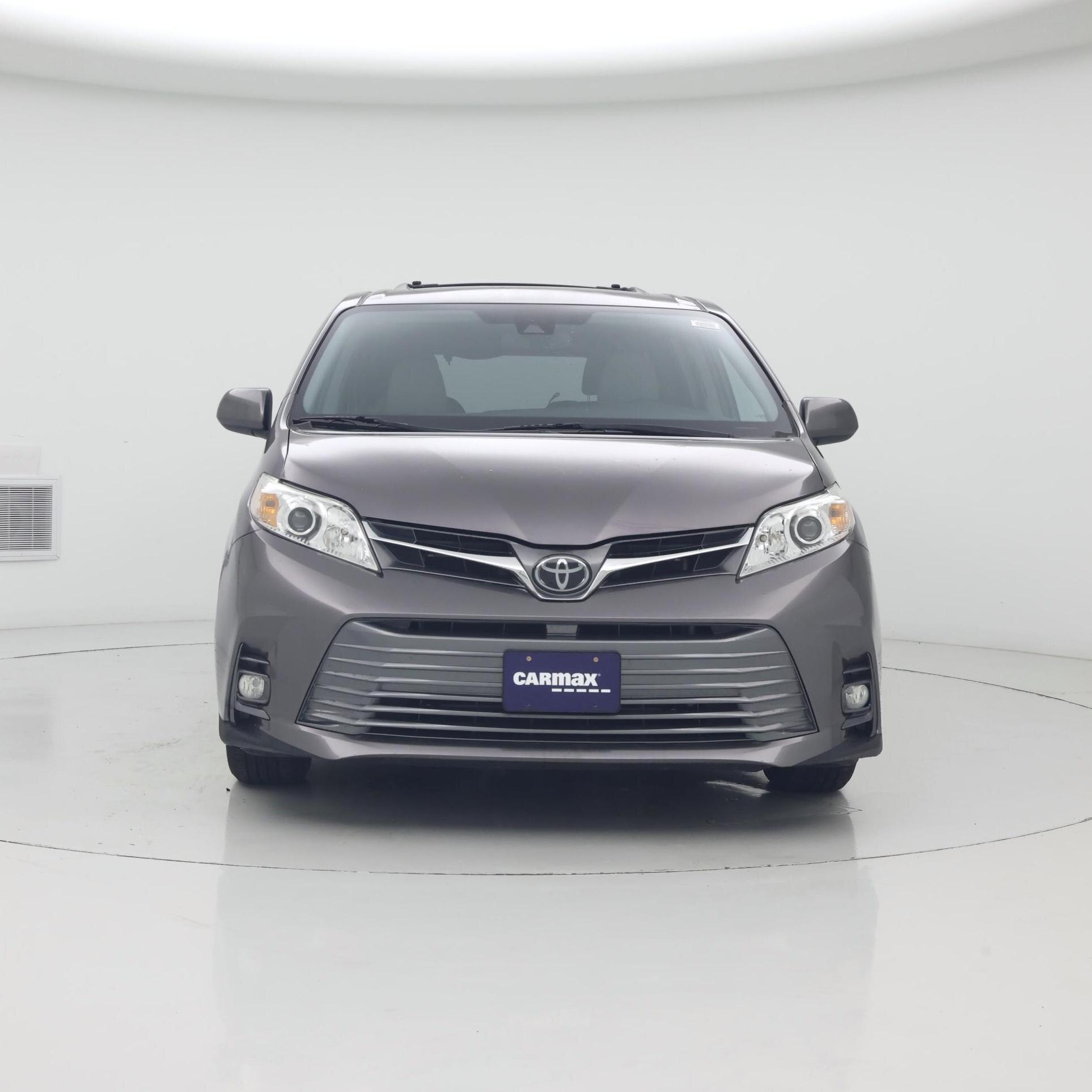 Thumbnail: 2019 Toyota Sienna - 5