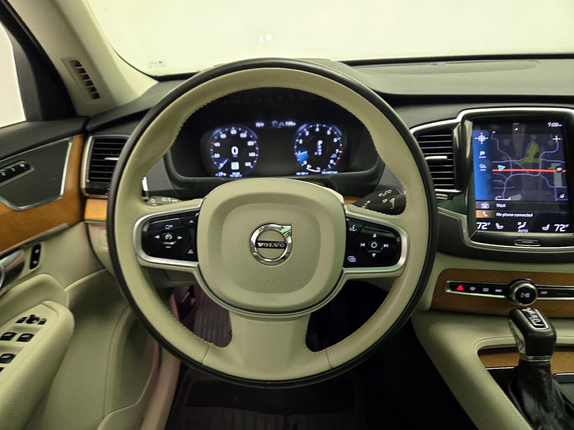 Thumbnail: 2021 Volvo XC90 - 10