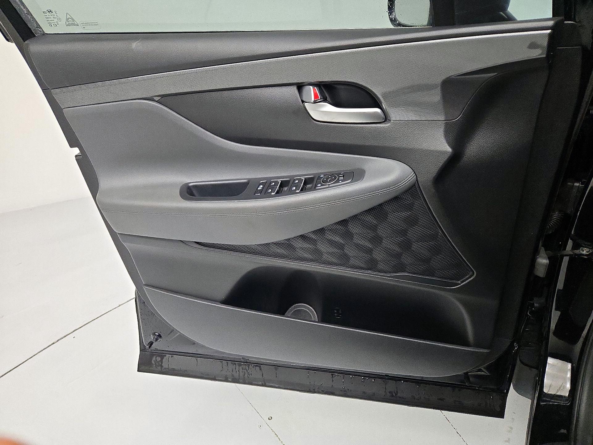 Thumbnail: 2022 Hyundai Santa Fe - 12