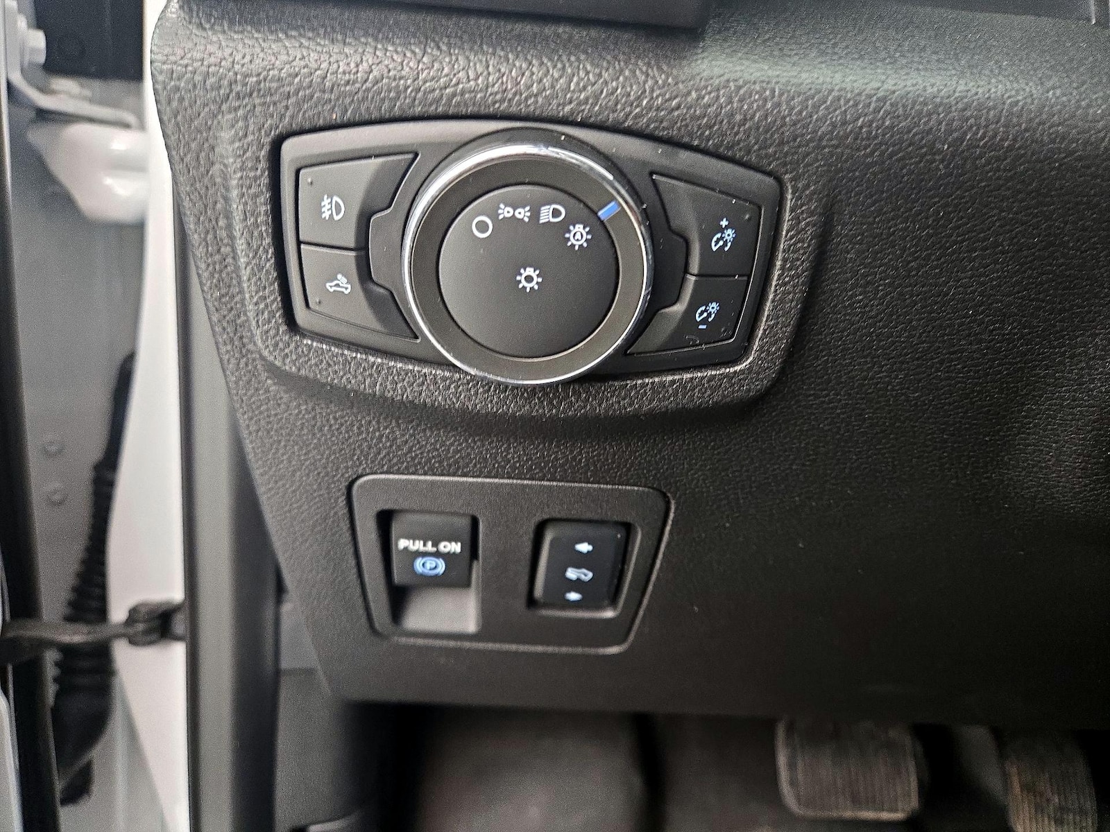 2016 Ford F-150 XLT - Photo 12
