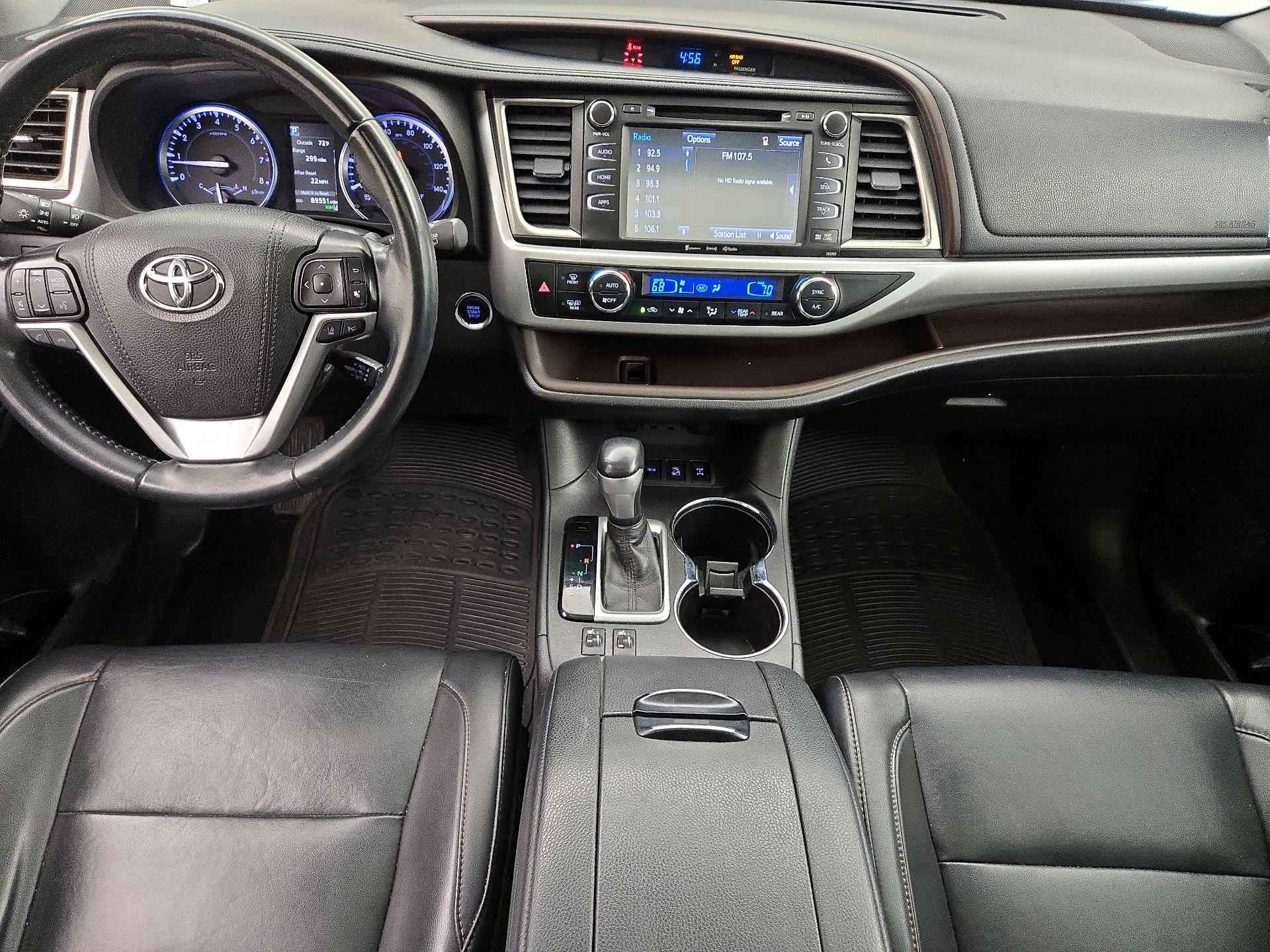 Thumbnail: 2019 Toyota Highlander - 9