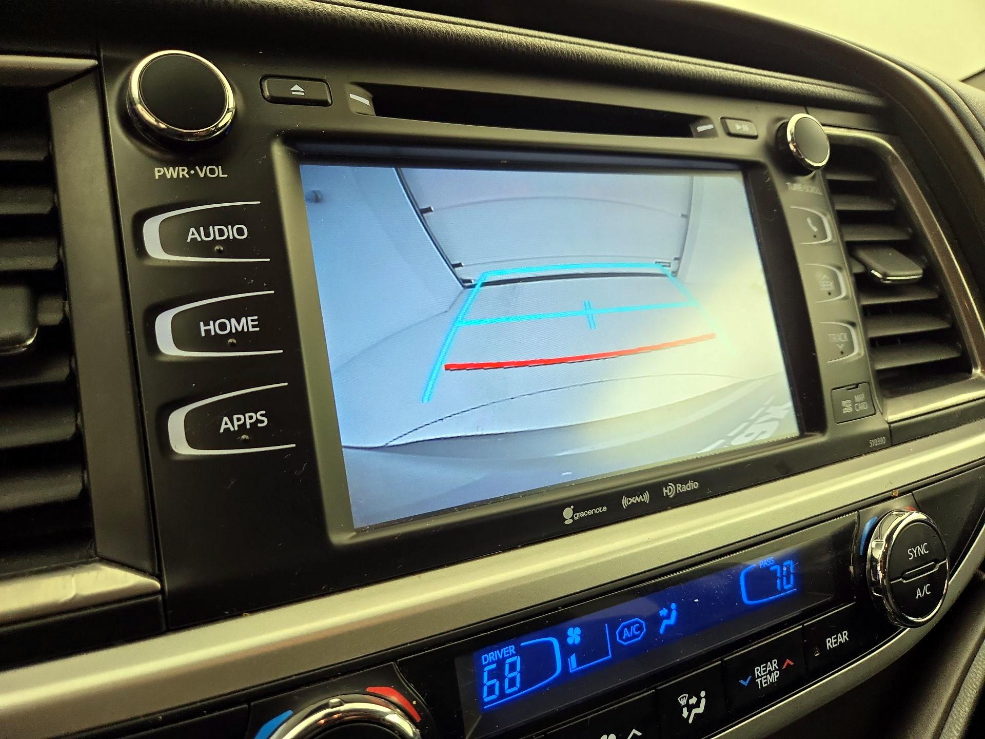 Thumbnail: 2019 Toyota Highlander - 14