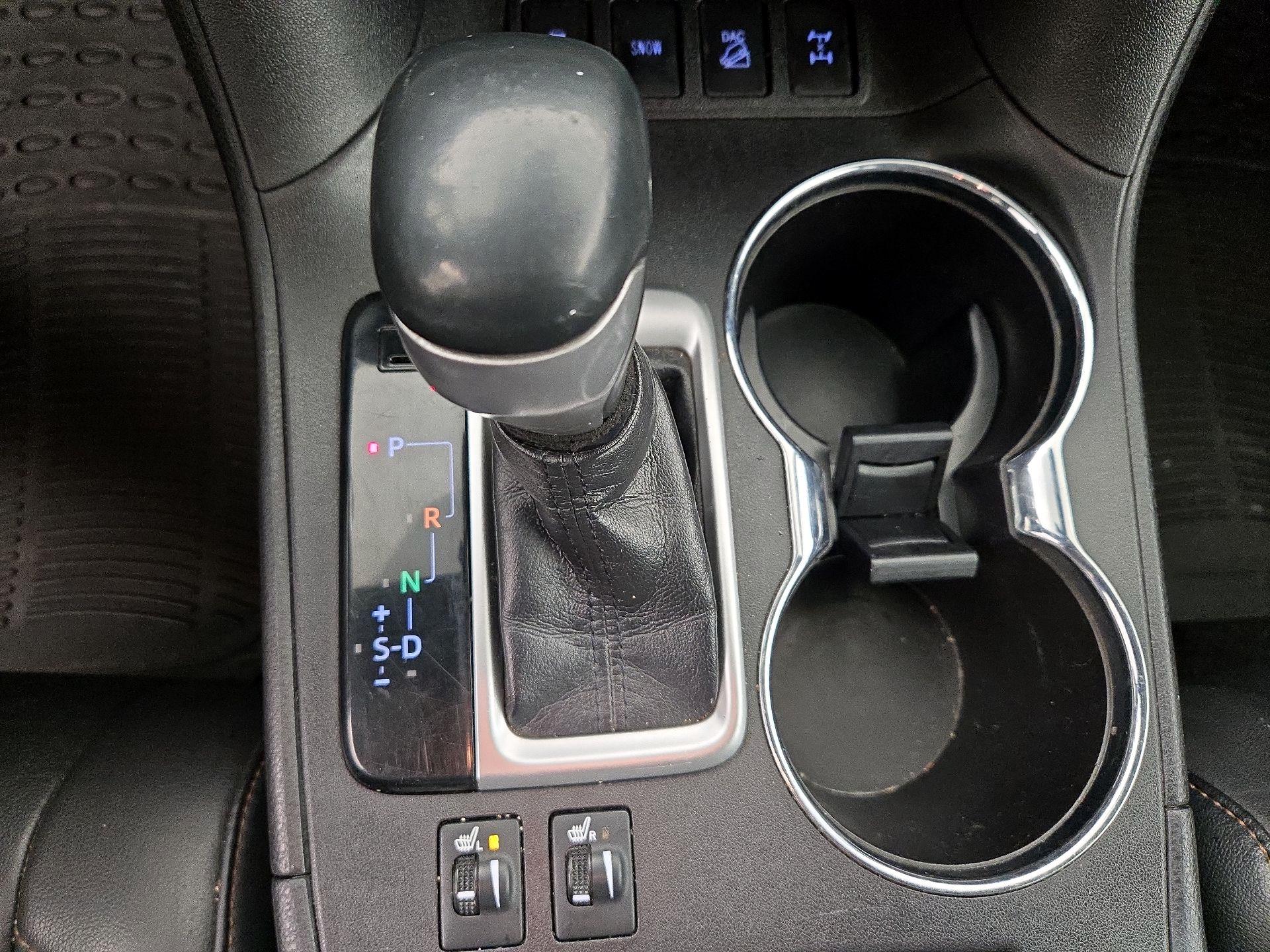 Thumbnail: 2019 Toyota Highlander - 17