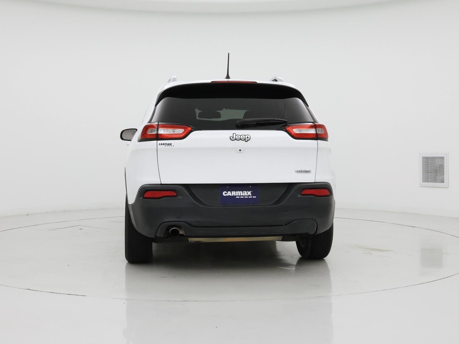 2018 Jeep Cherokee Latitude Plus - Photo 7