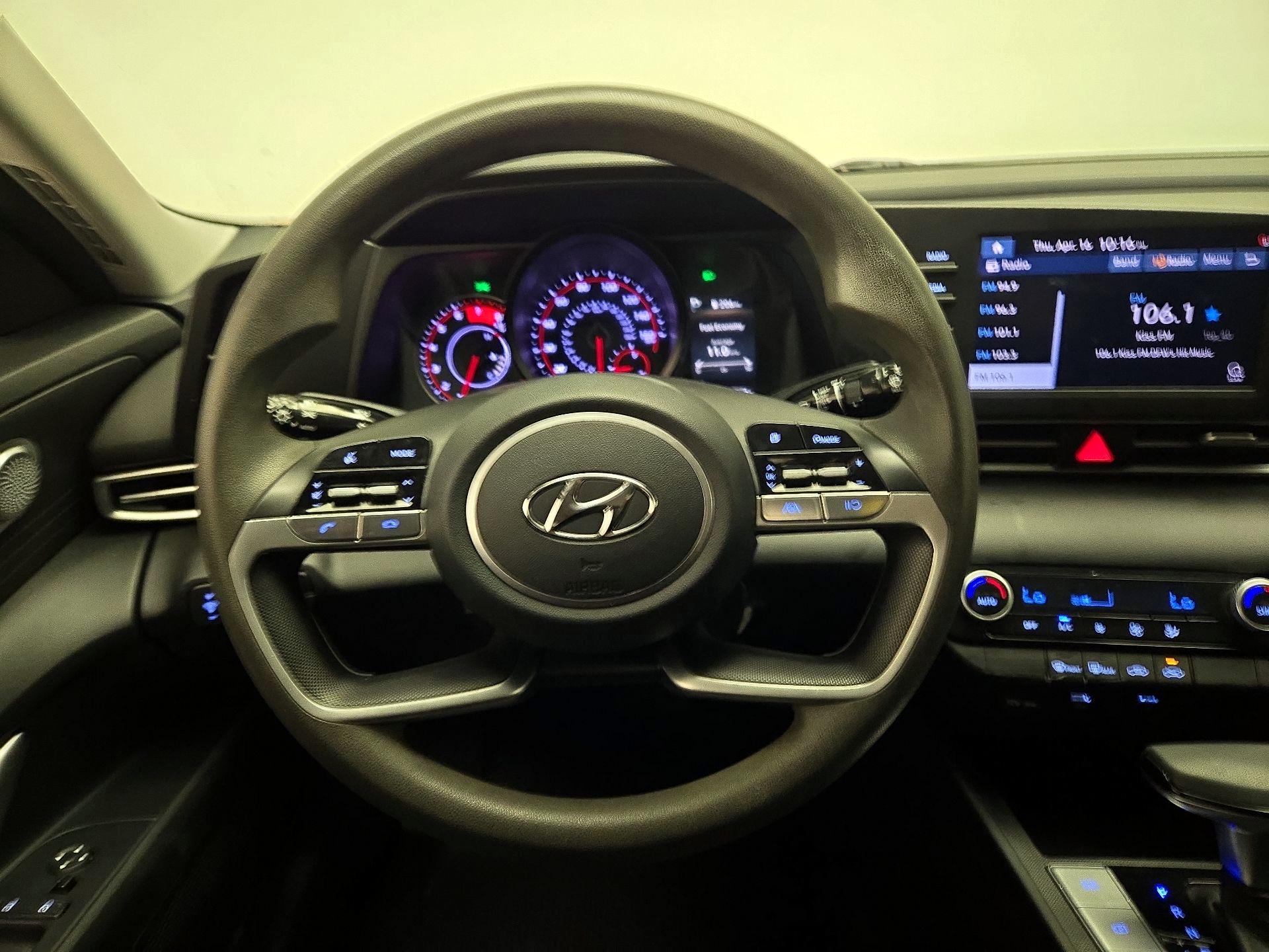 Thumbnail: 2023 Hyundai Elantra - 10