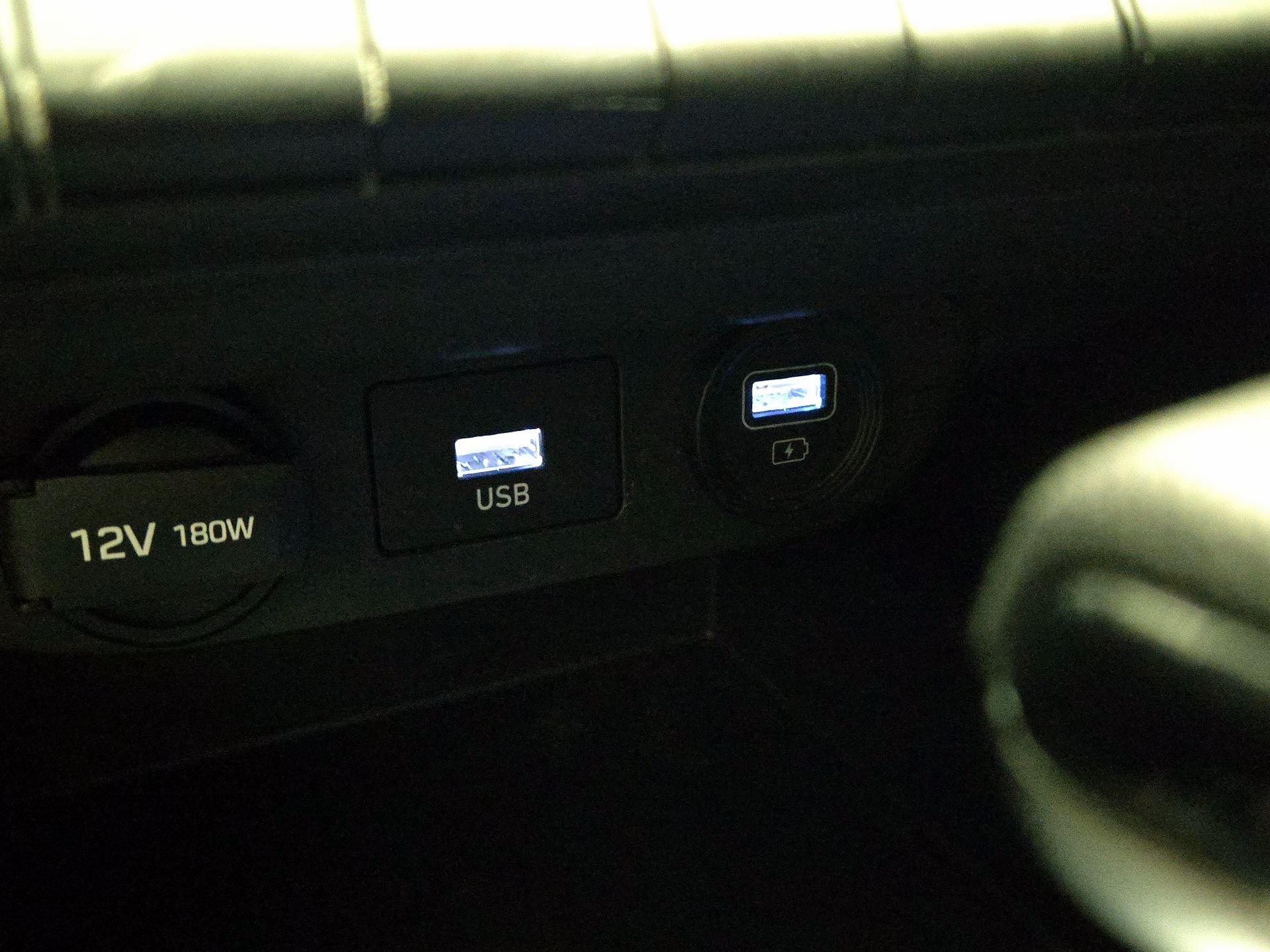 Thumbnail: 2023 Hyundai Elantra - 18