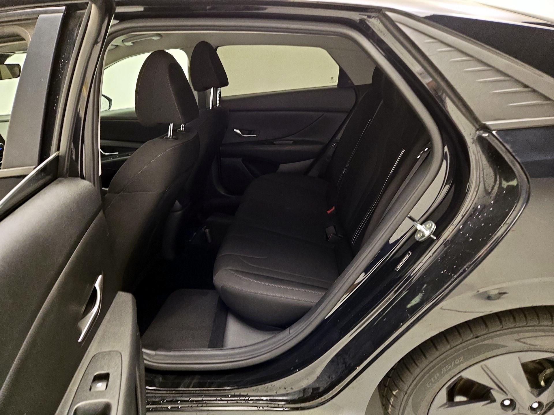 Thumbnail: 2023 Hyundai Elantra - 19