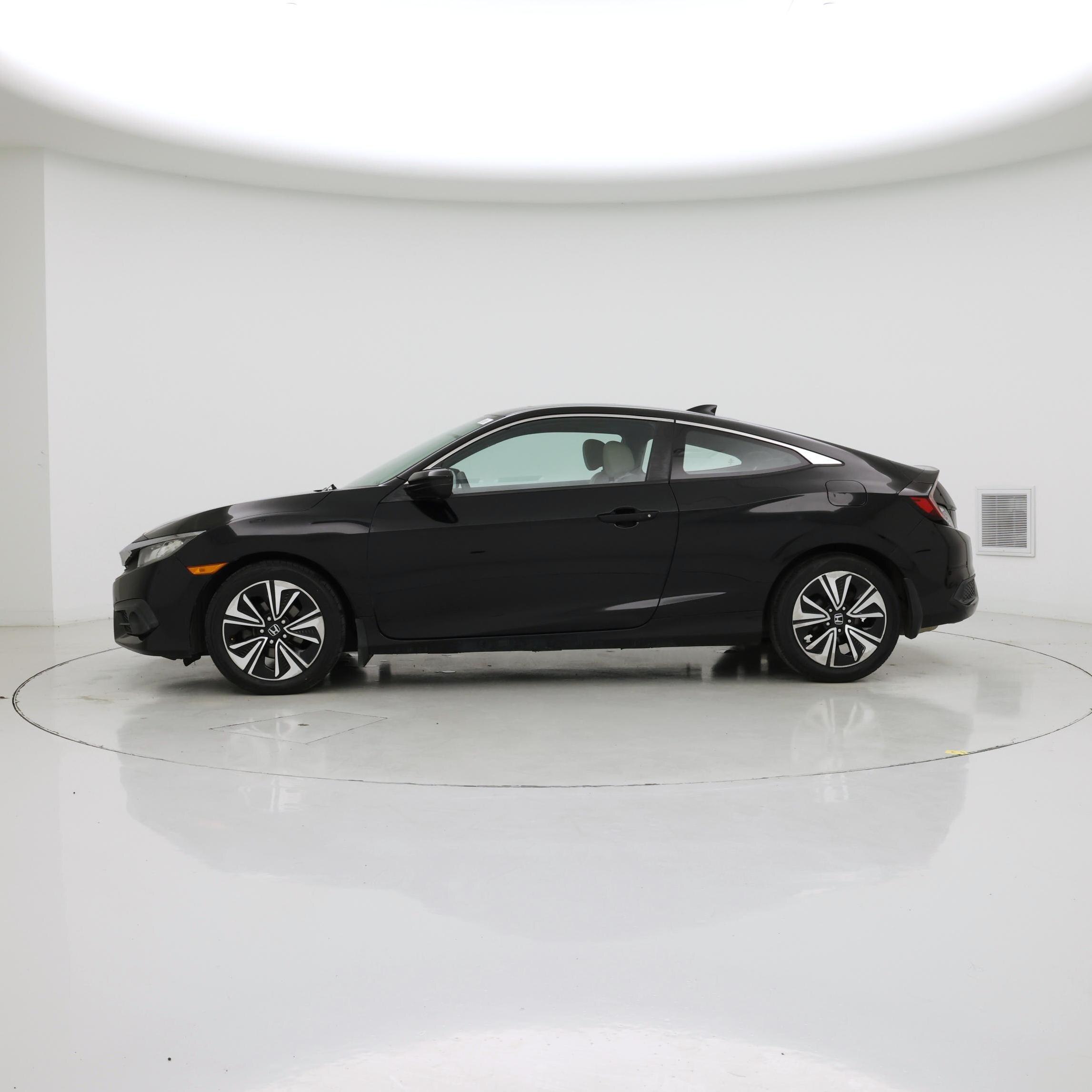 Thumbnail: 2017 Honda Civic - 3