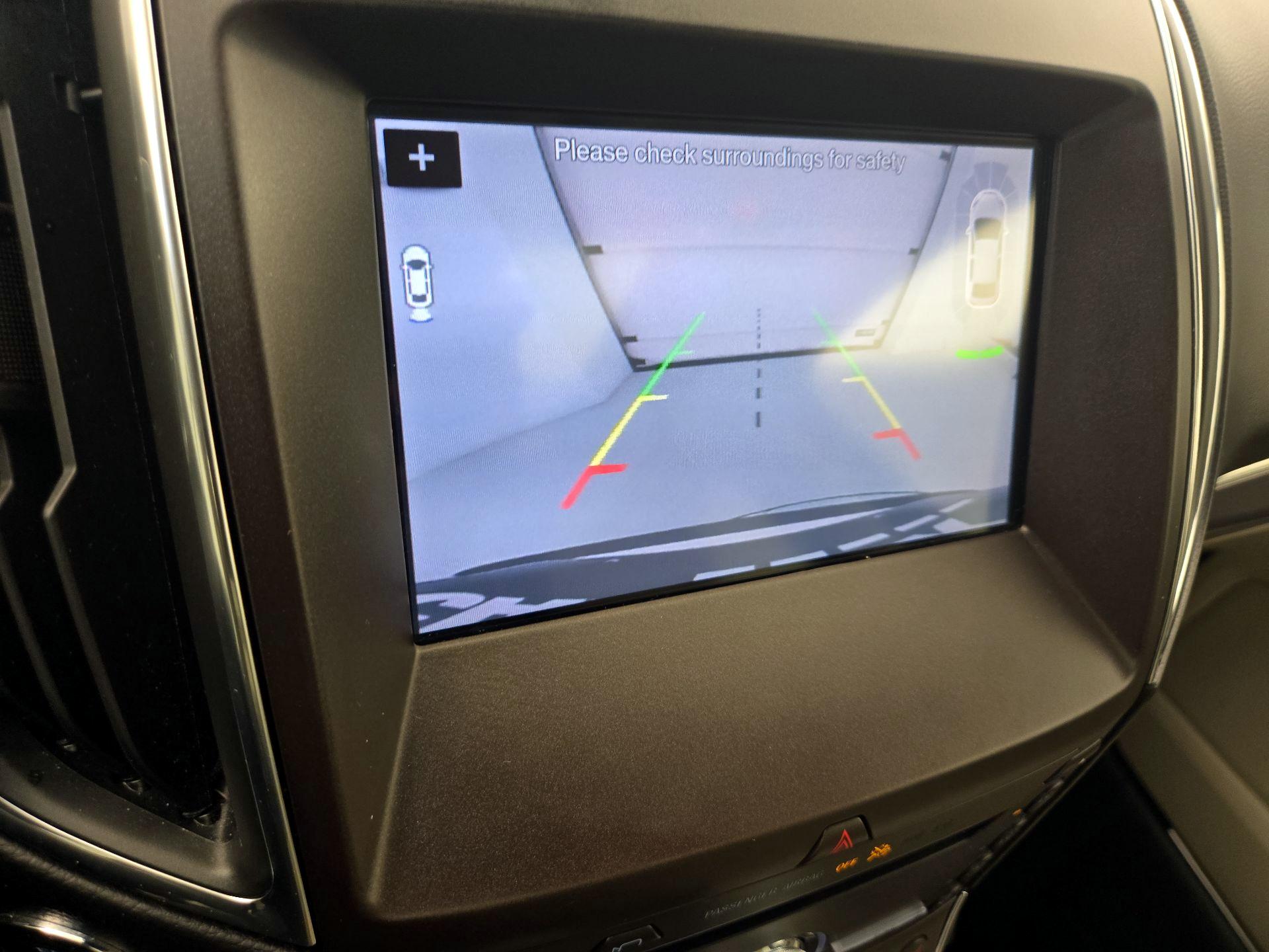 Thumbnail: 2019 Ford Edge - 15