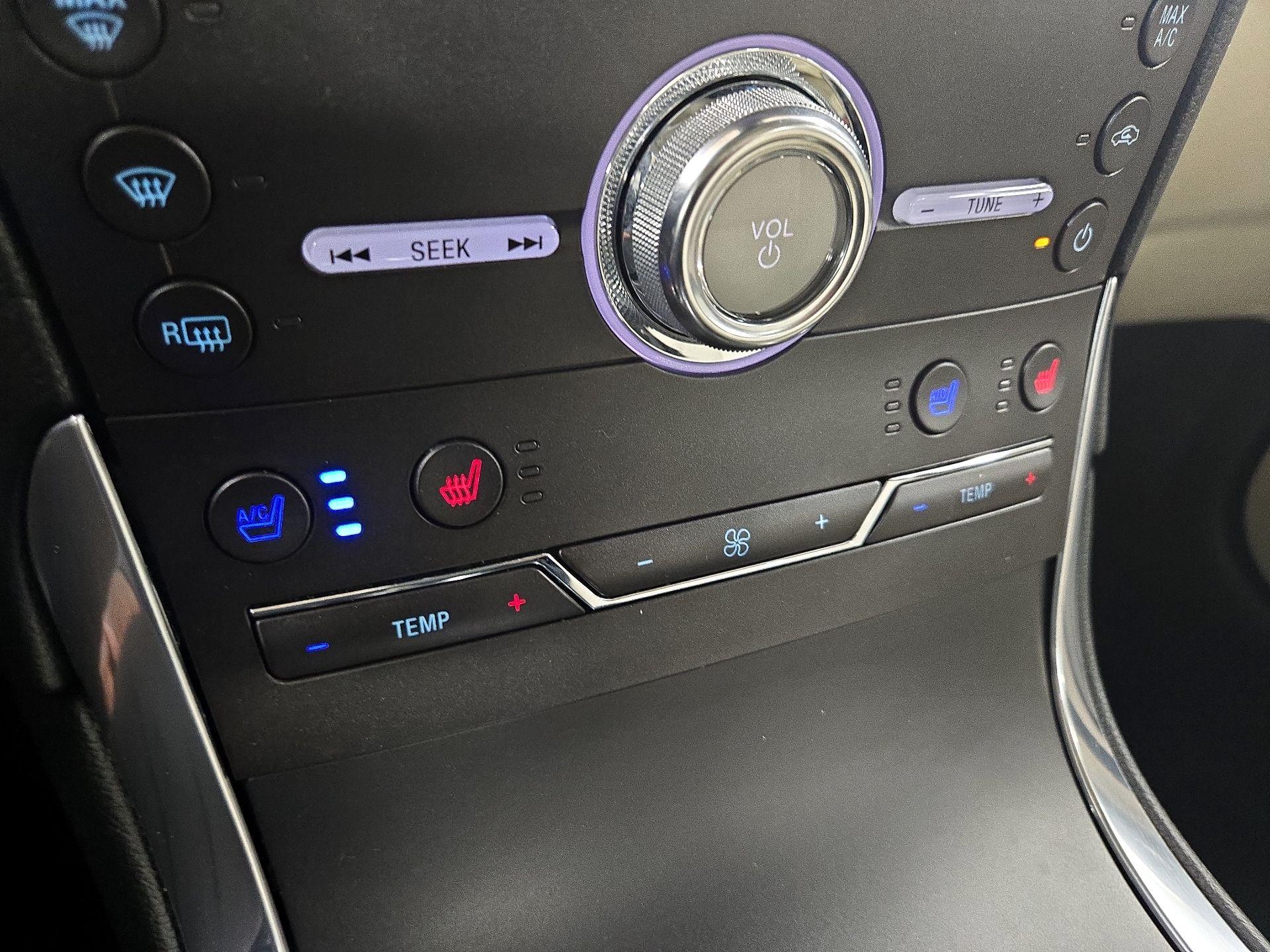 Thumbnail: 2019 Ford Edge - 17