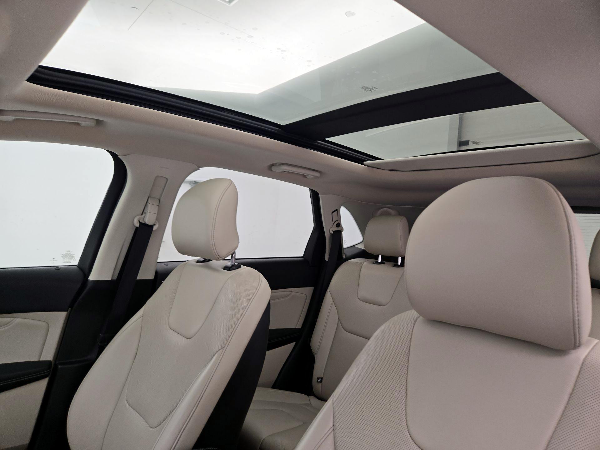 Thumbnail: 2019 Ford Edge - 20