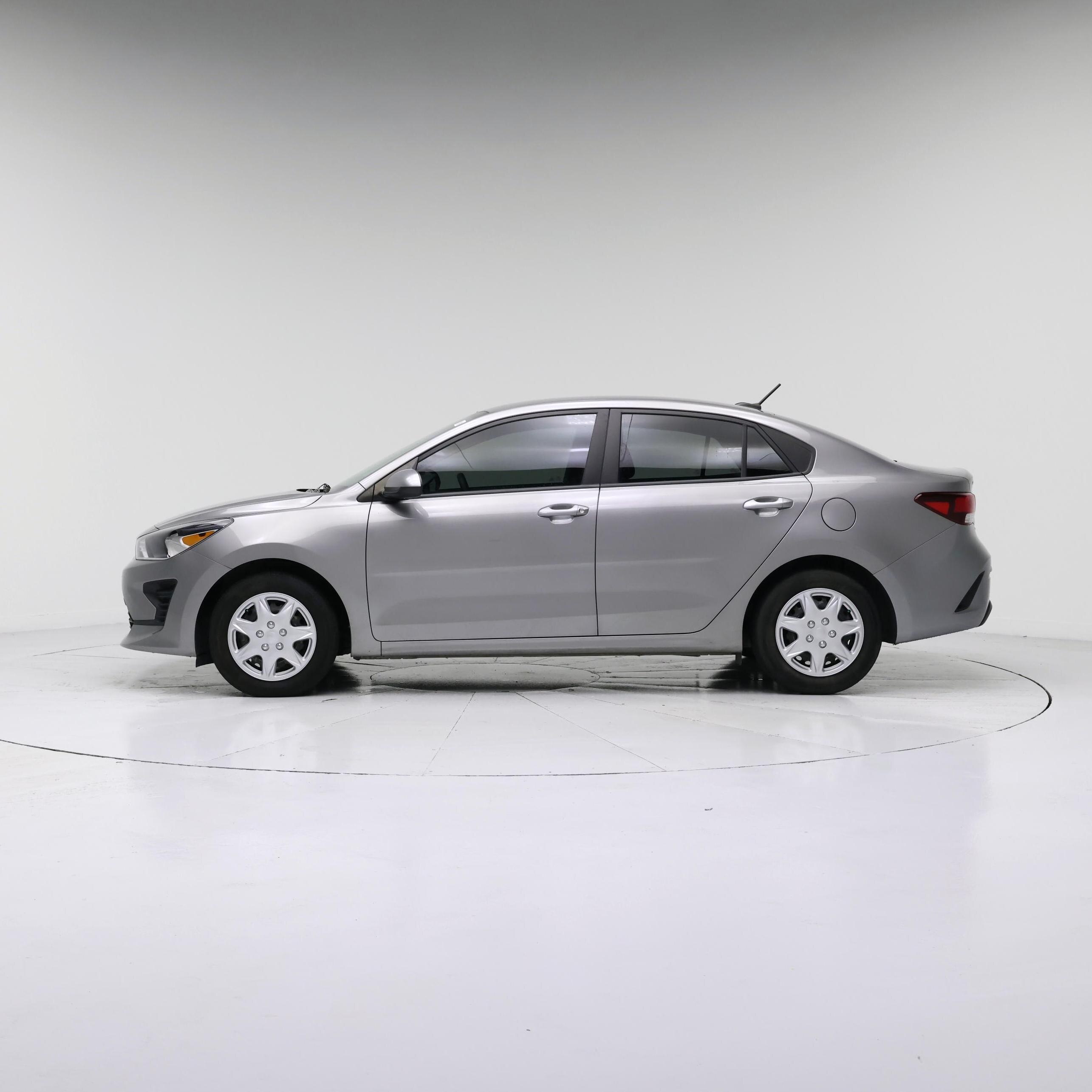 Thumbnail: 2023 Kia Rio - 3