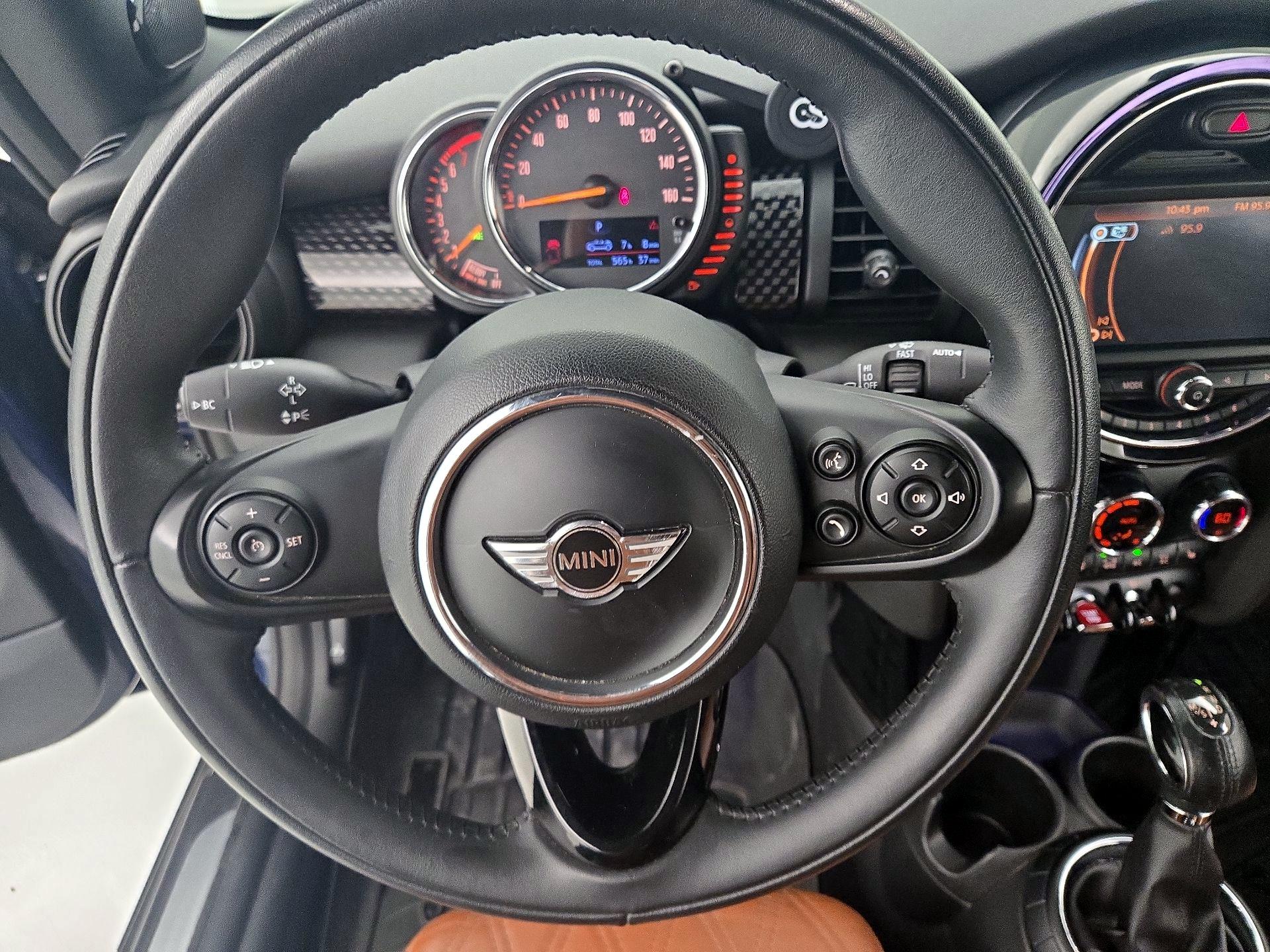 Thumbnail: 2016 MINI Cooper - 10