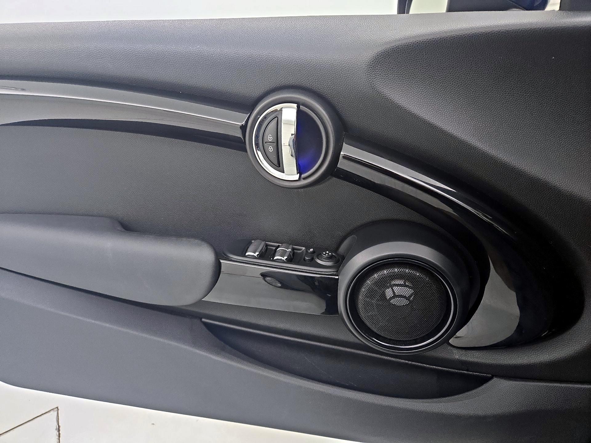 Thumbnail: 2016 MINI Cooper - 12