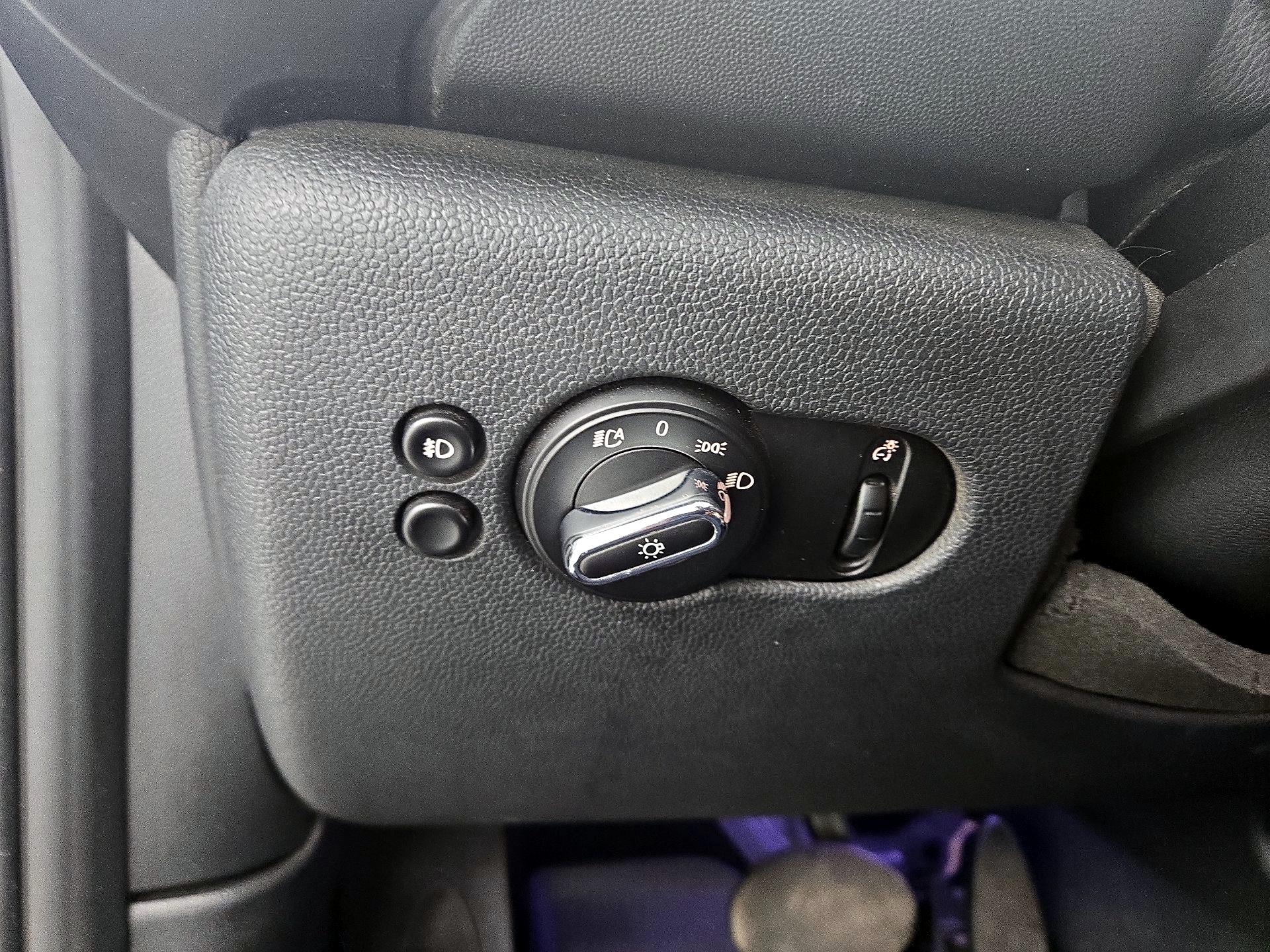 Thumbnail: 2016 MINI Cooper - 13