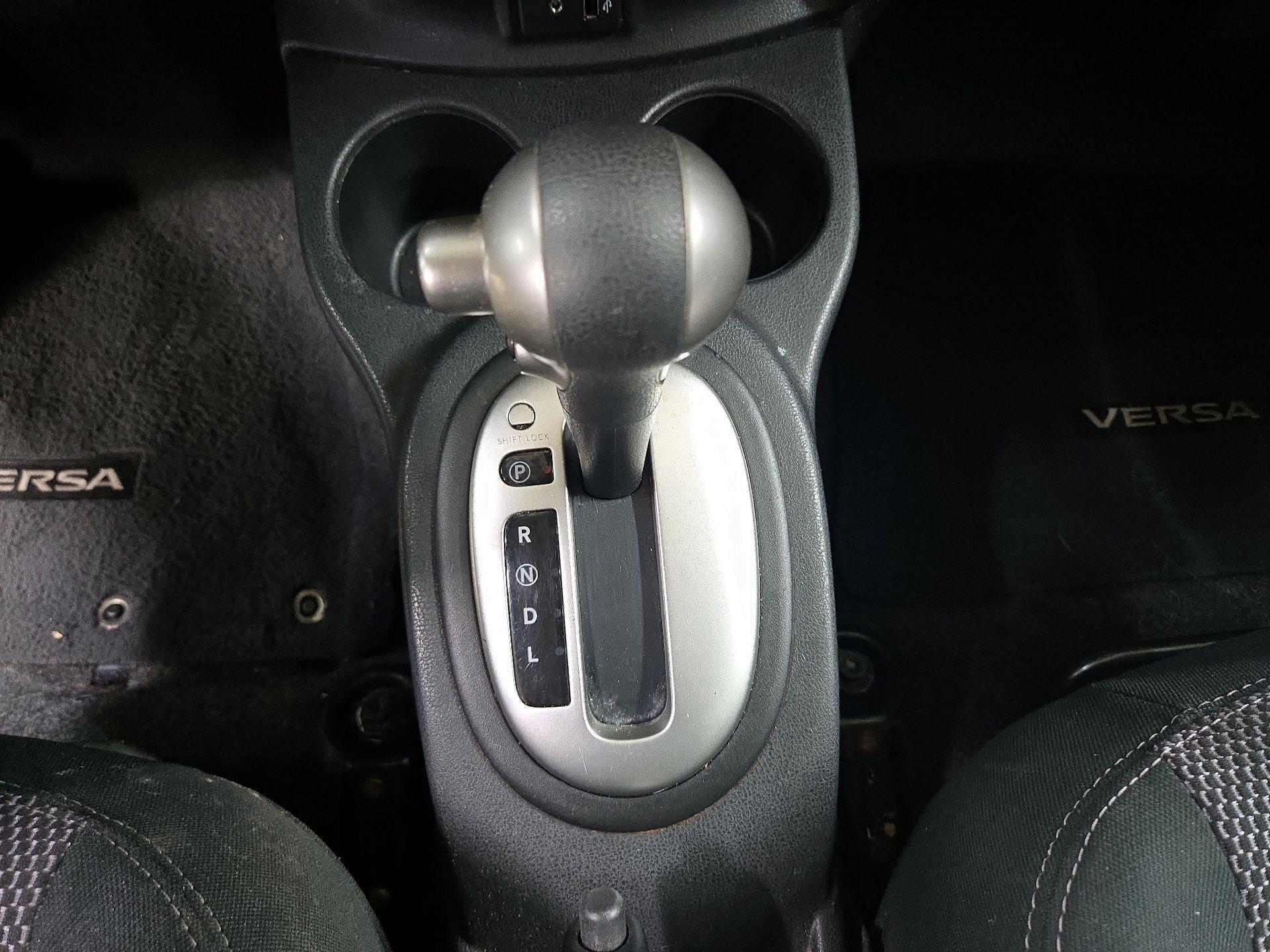 Thumbnail: 2017 Nissan Versa - 16