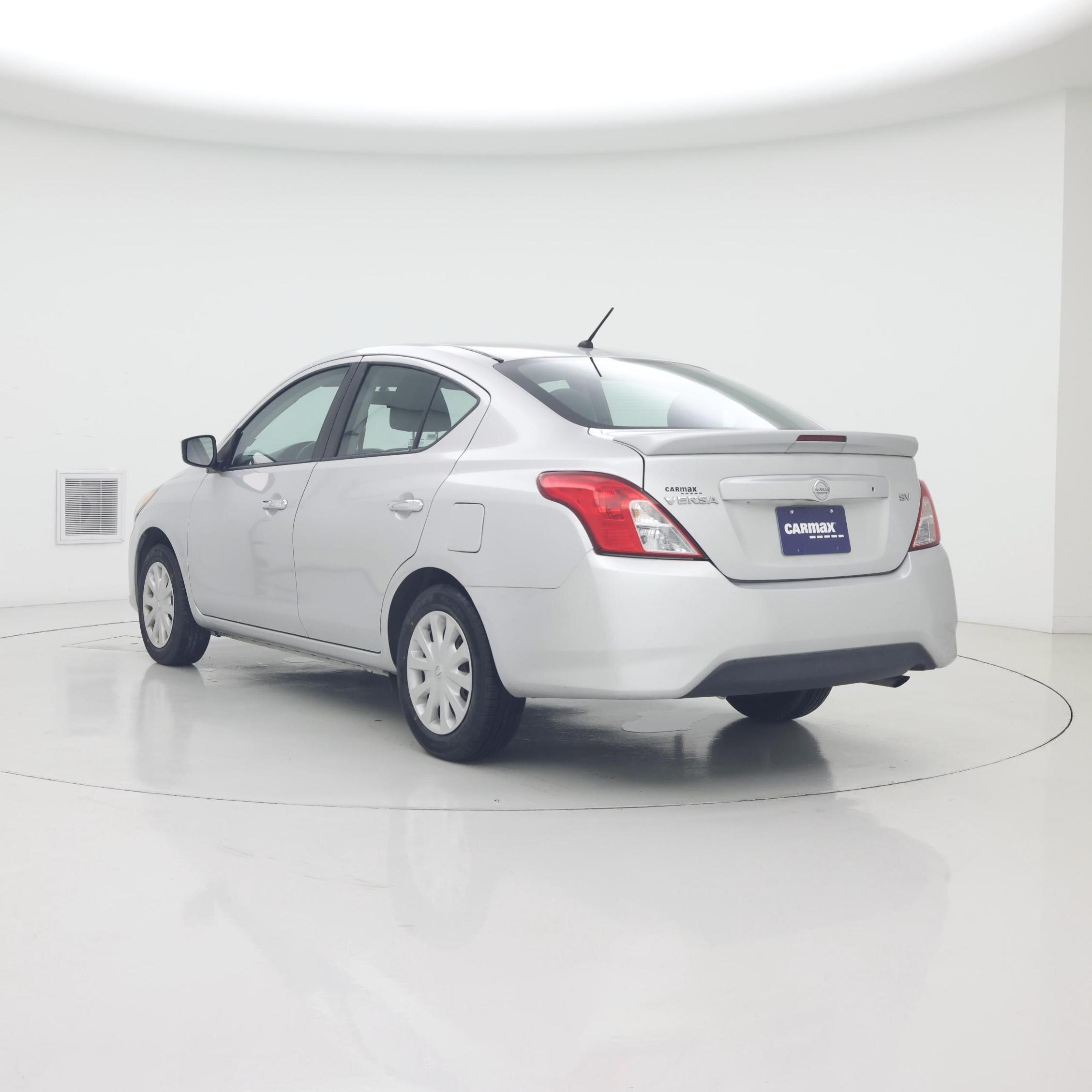 Thumbnail: 2017 Nissan Versa - 2