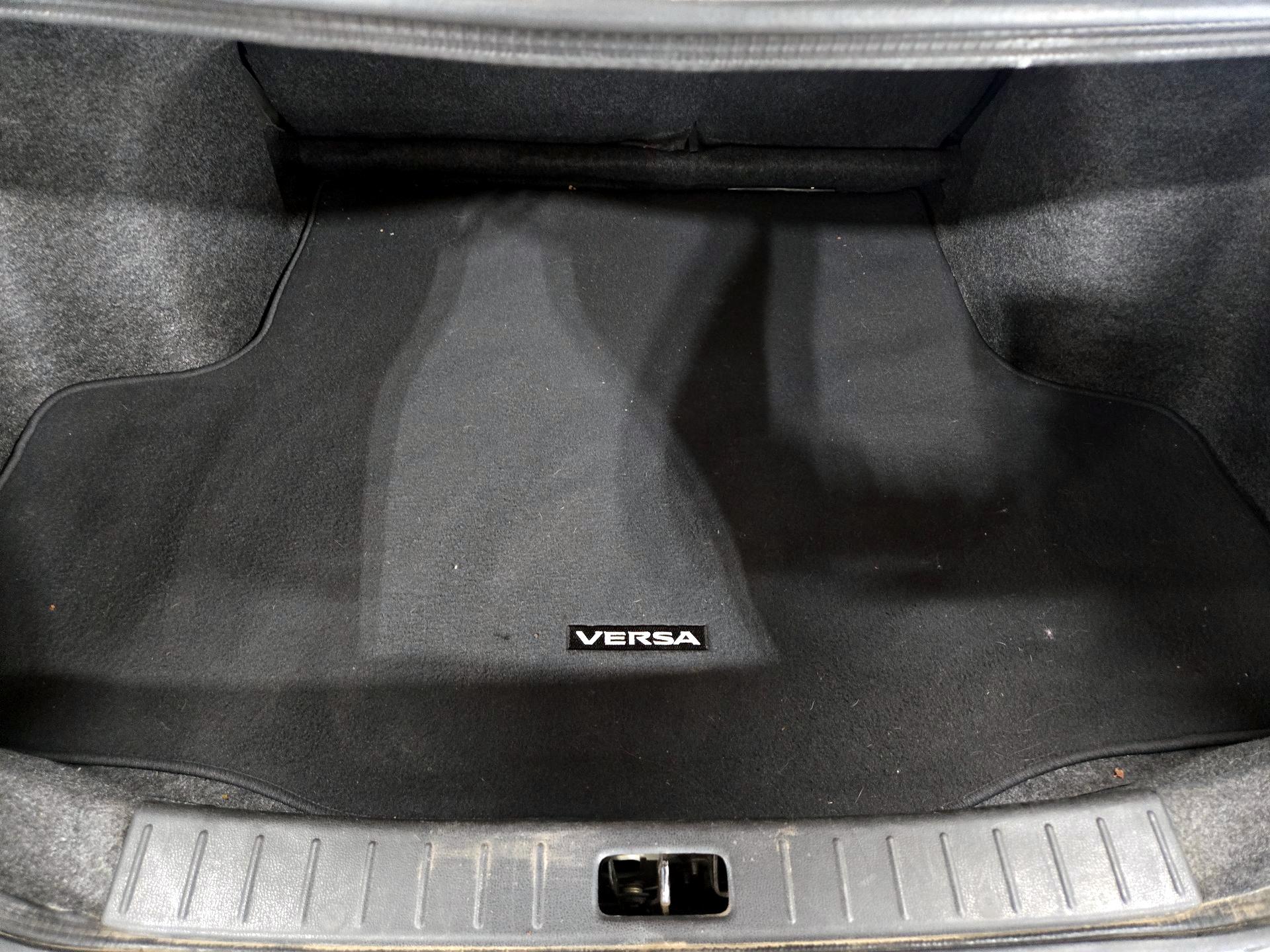 Thumbnail: 2017 Nissan Versa - 19