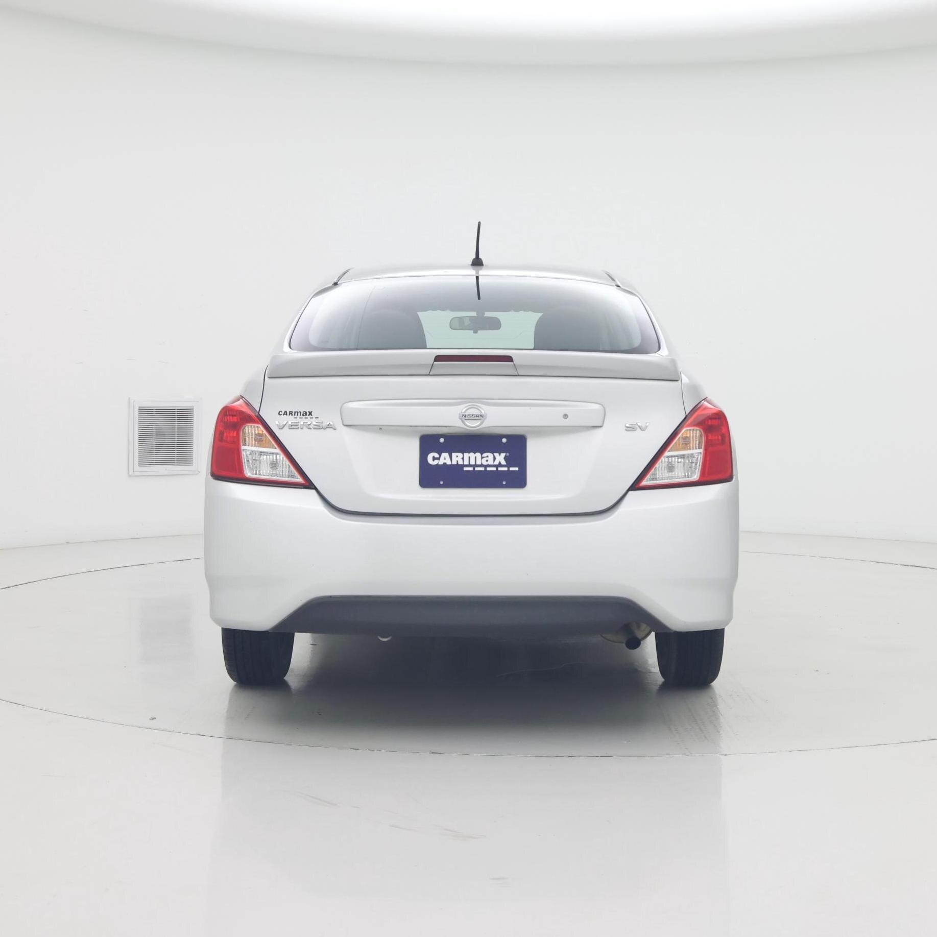 Thumbnail: 2017 Nissan Versa - 6