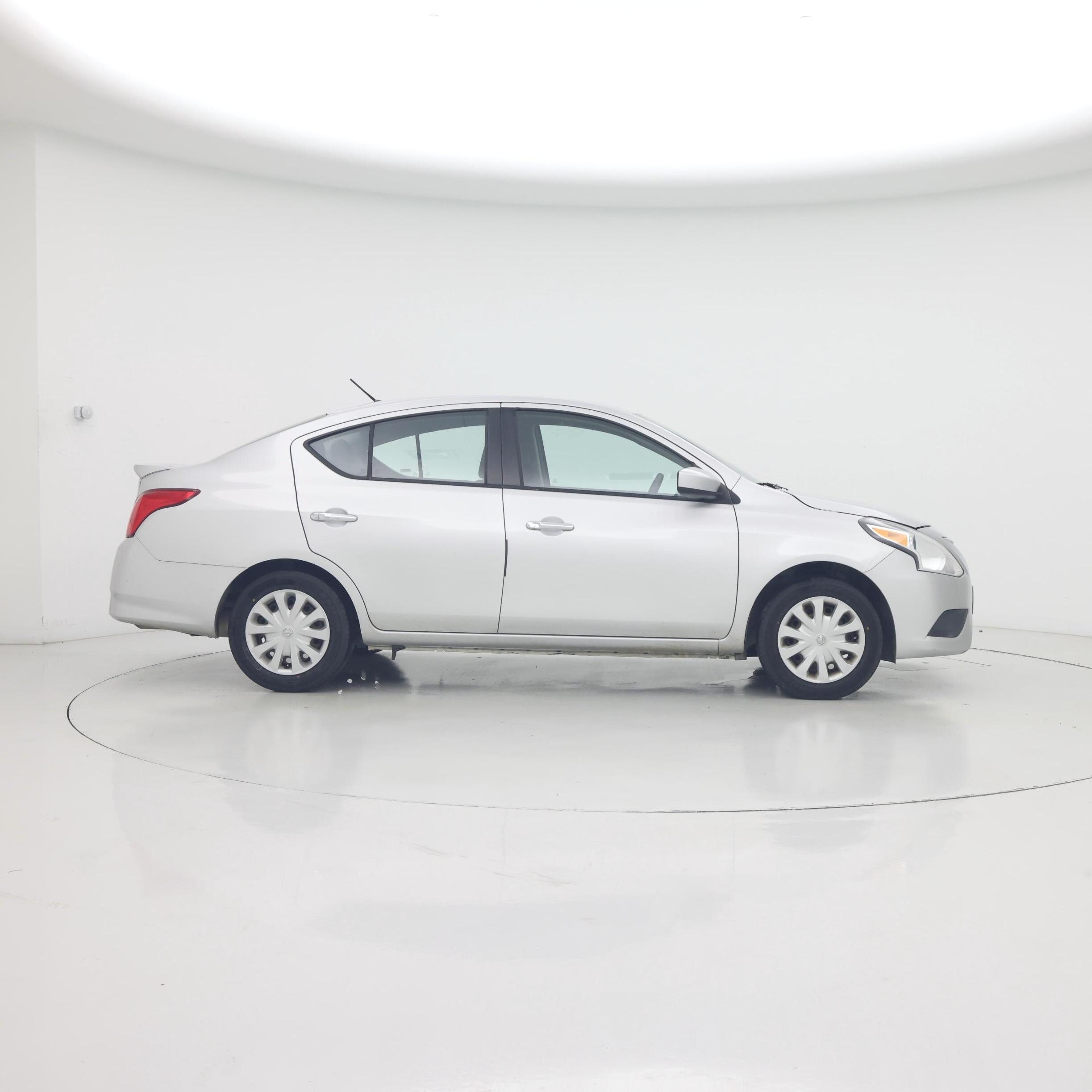 Thumbnail: 2017 Nissan Versa - 7