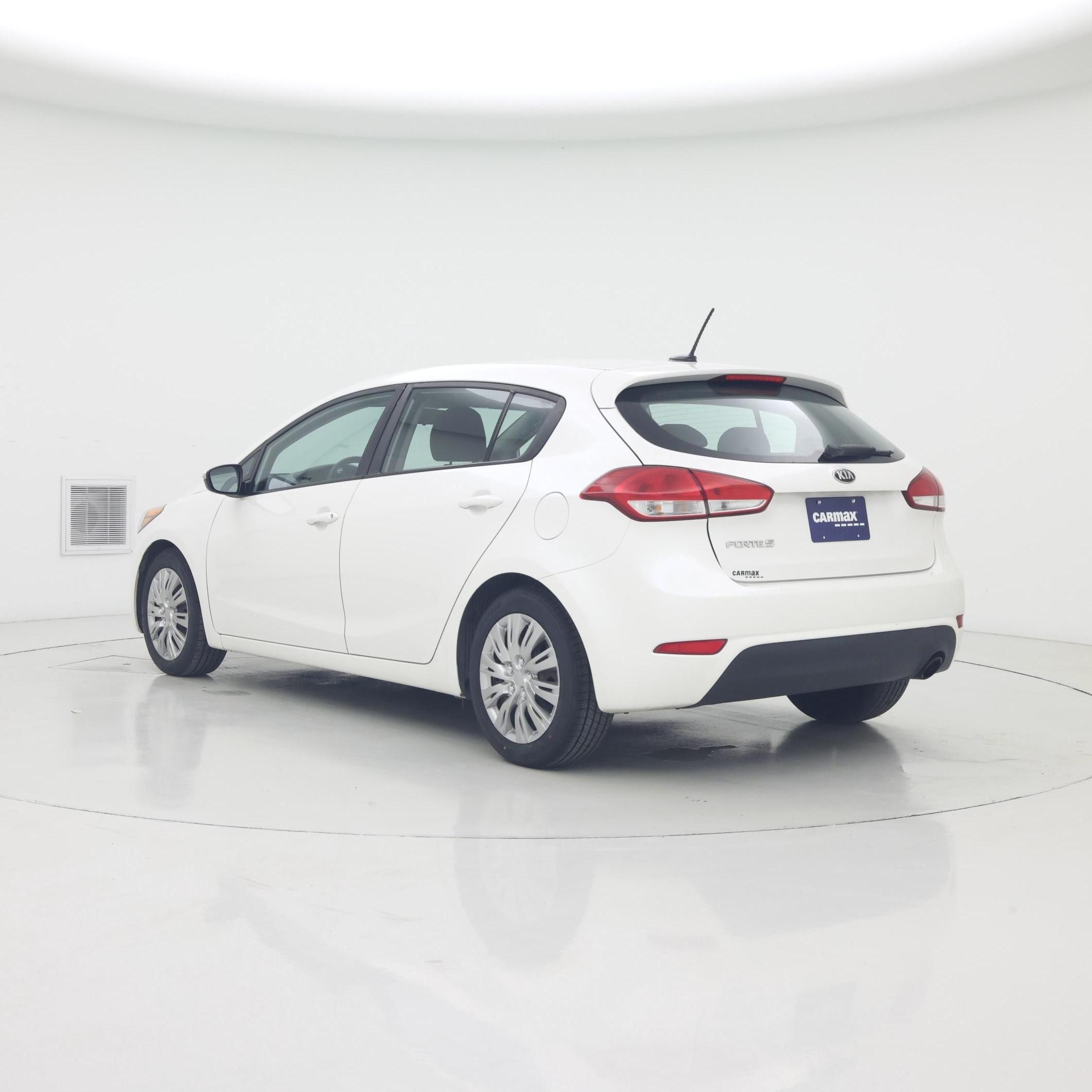 Thumbnail: 2016 Kia Forte - 2