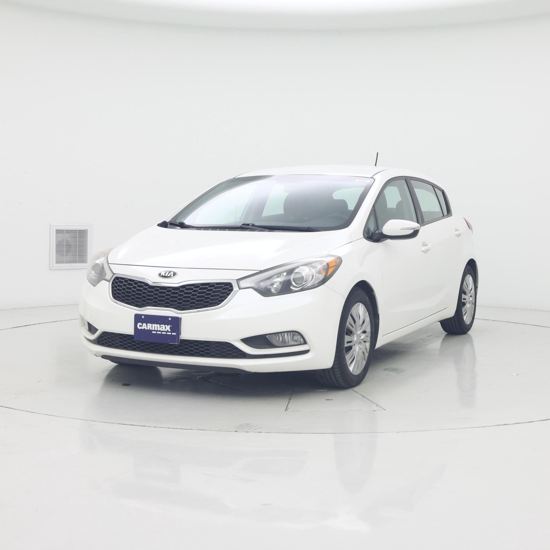 Thumbnail: 2016 Kia Forte - 4