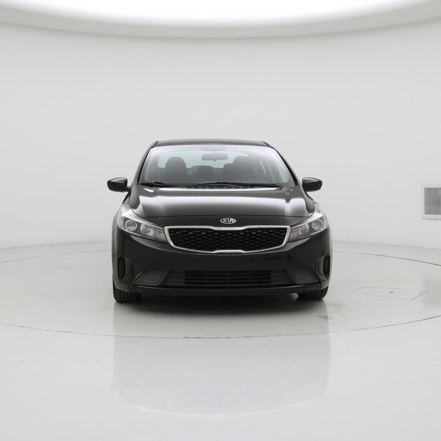 Thumbnail: 2017 Kia Forte - 5