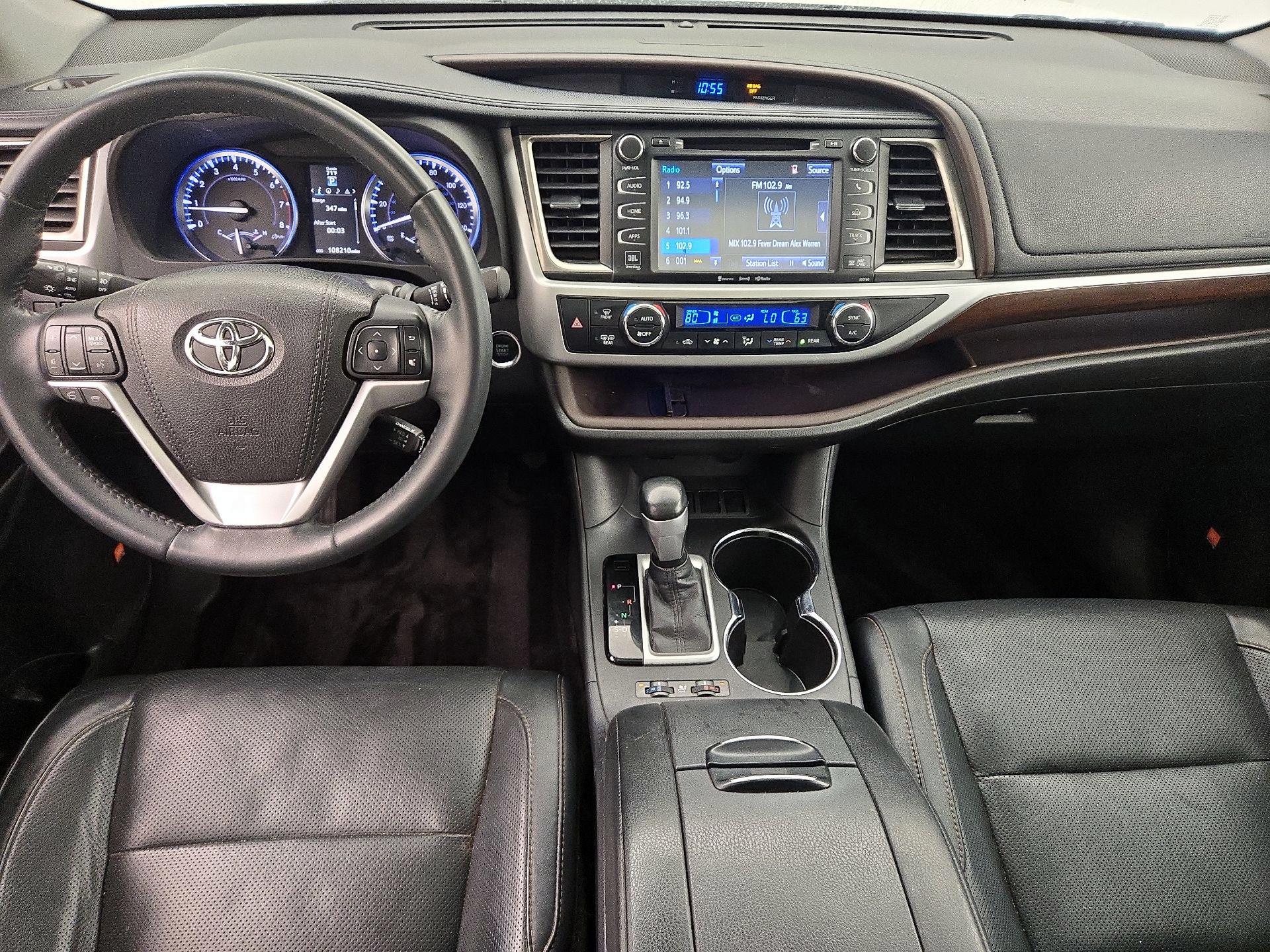 Thumbnail: 2016 Toyota Highlander - 9