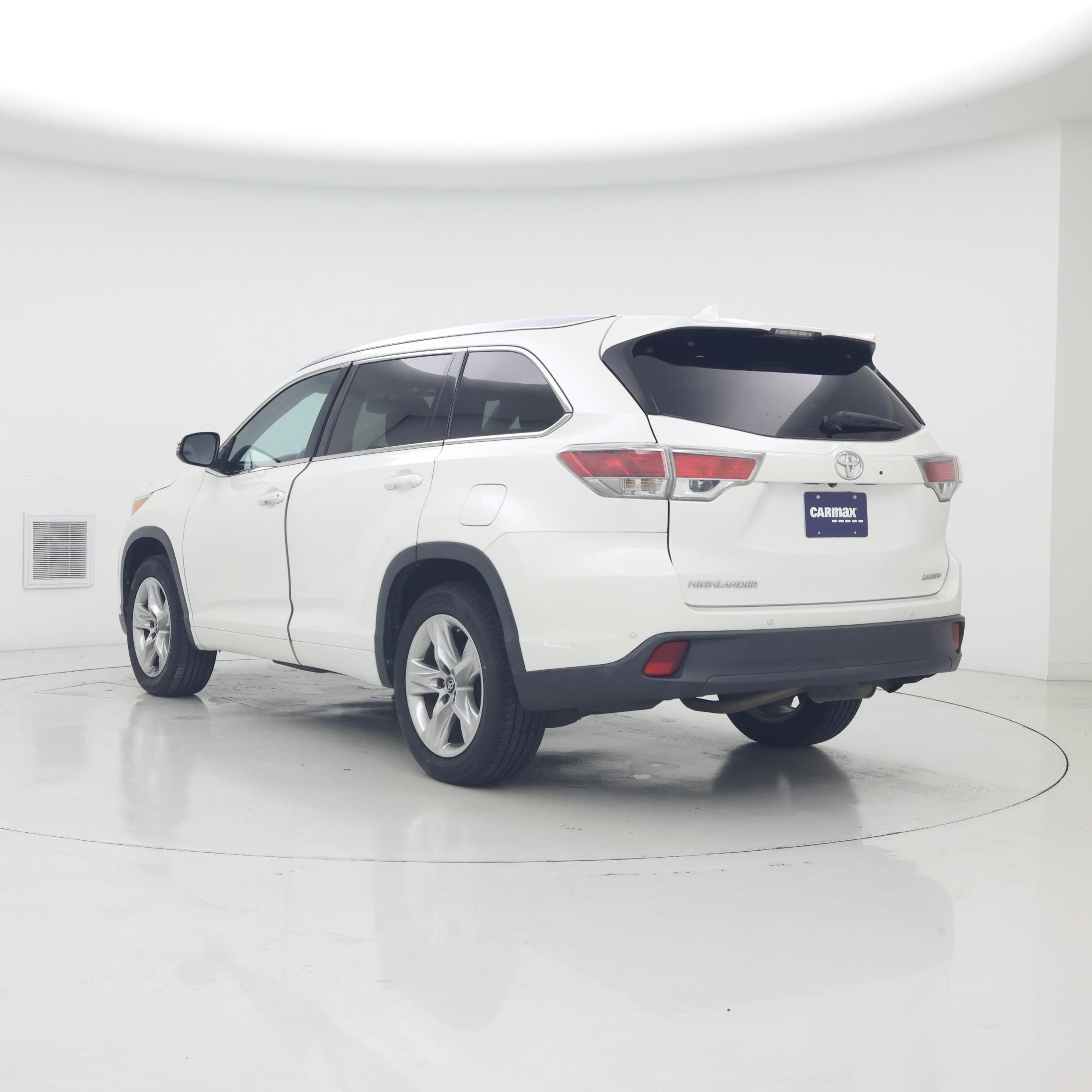 Thumbnail: 2016 Toyota Highlander - 2