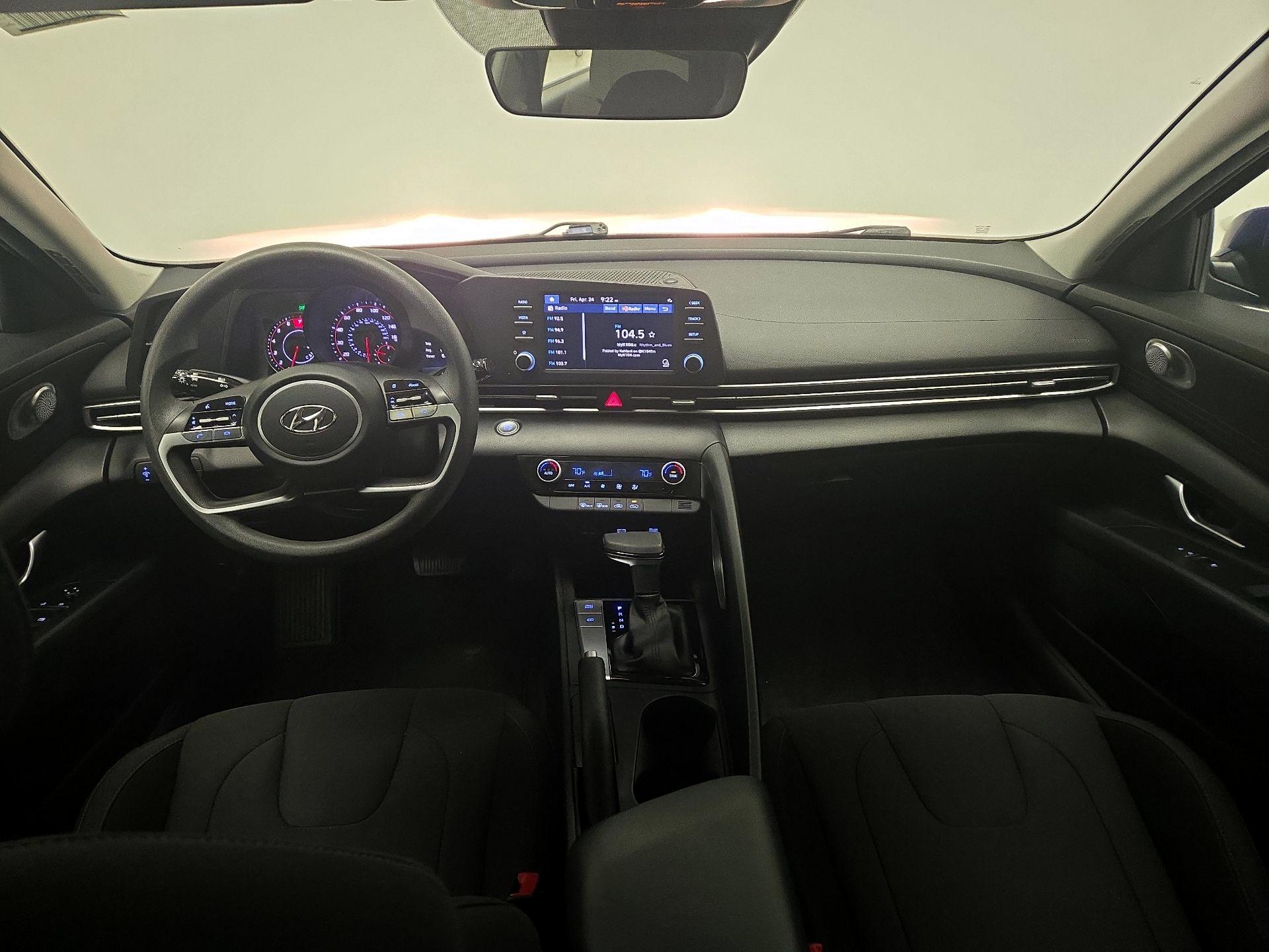 Thumbnail: 2023 Hyundai Elantra - 9
