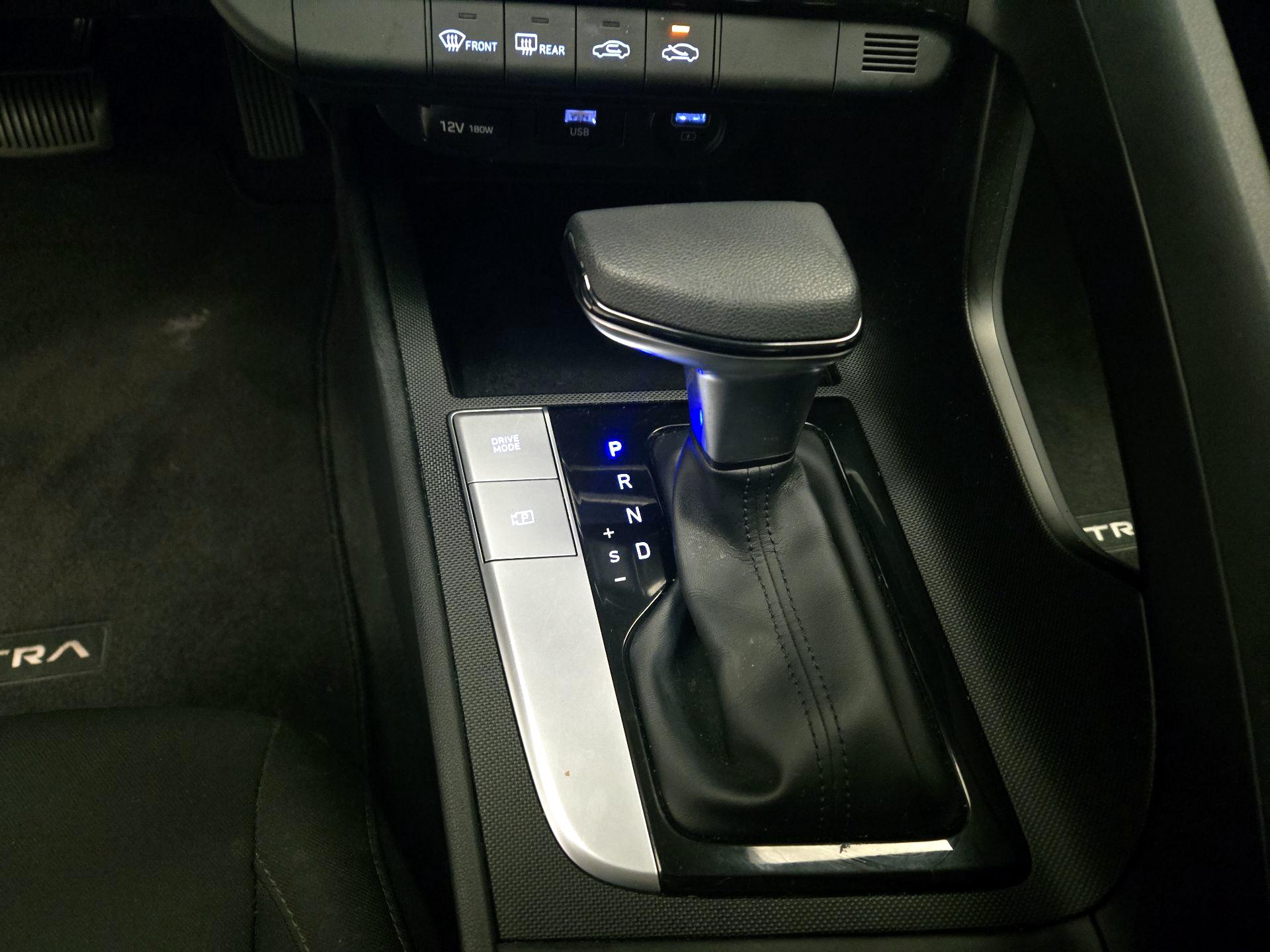 Thumbnail: 2023 Hyundai Elantra - 17
